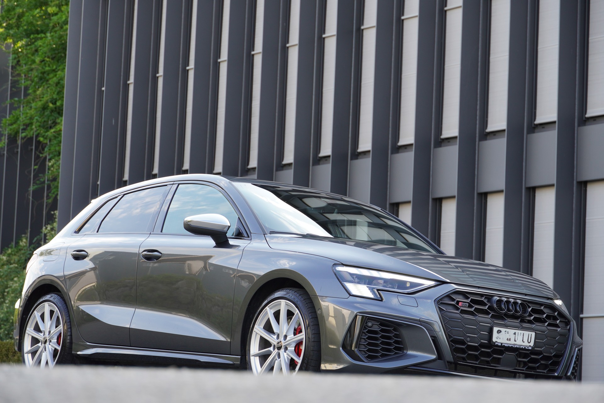 AUDI S3 Sportback 2.0 TFSI quattro S-tronic-image-1