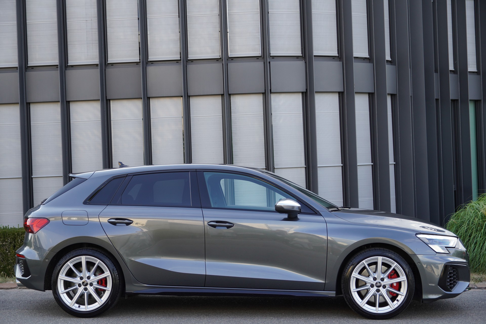AUDI S3 Sportback 2.0 TFSI quattro S-tronic-image-0