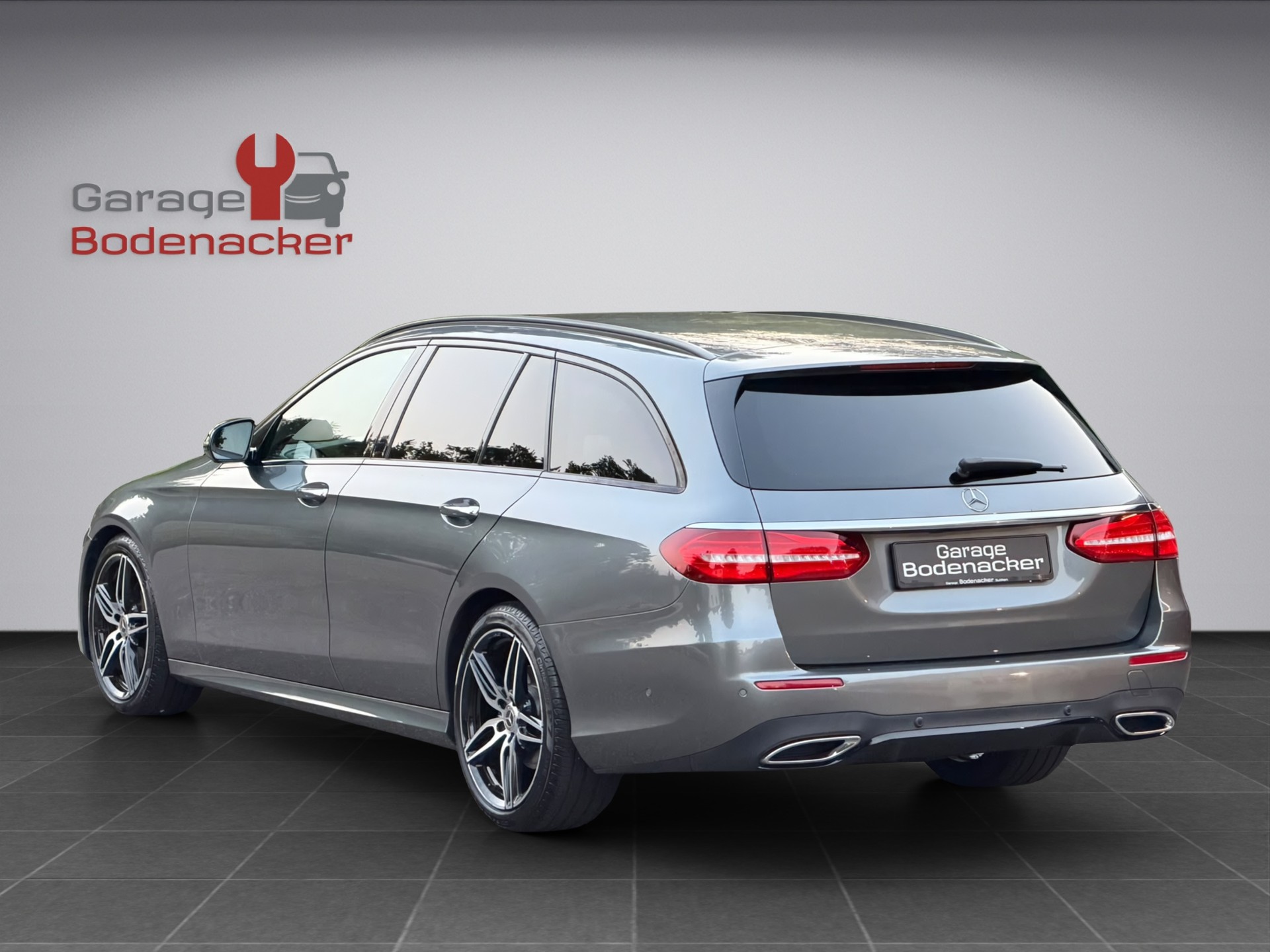 MERCEDES-BENZ E 200 d AMG Line 9G-Tronic * Night-Paket *-image-3