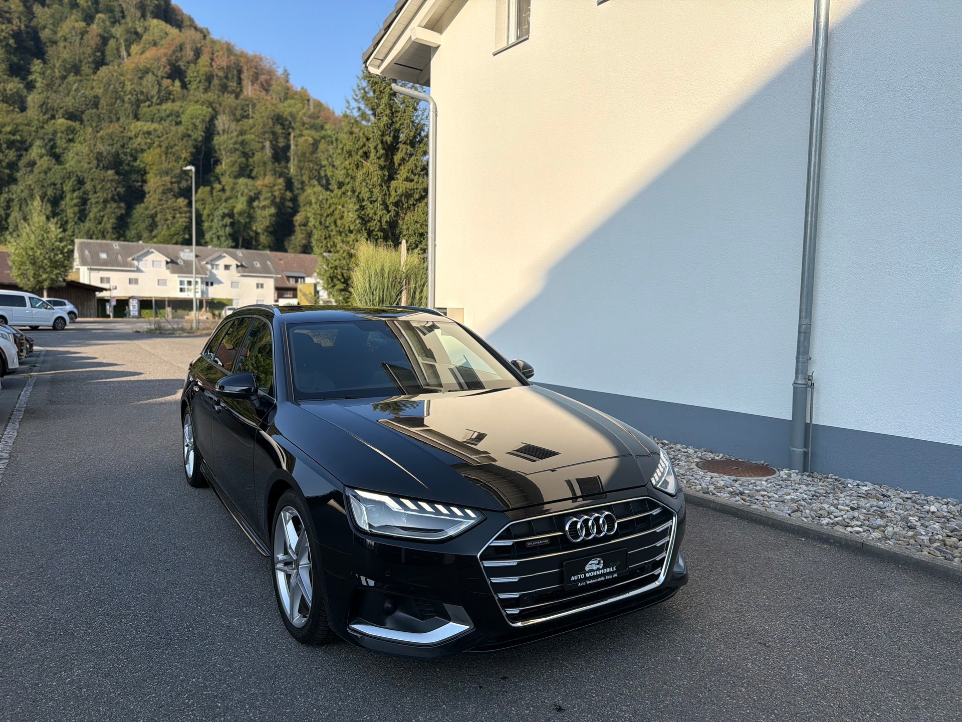 AUDI A4 Avant 40 TDI advanced quattro S-tronic-image-1