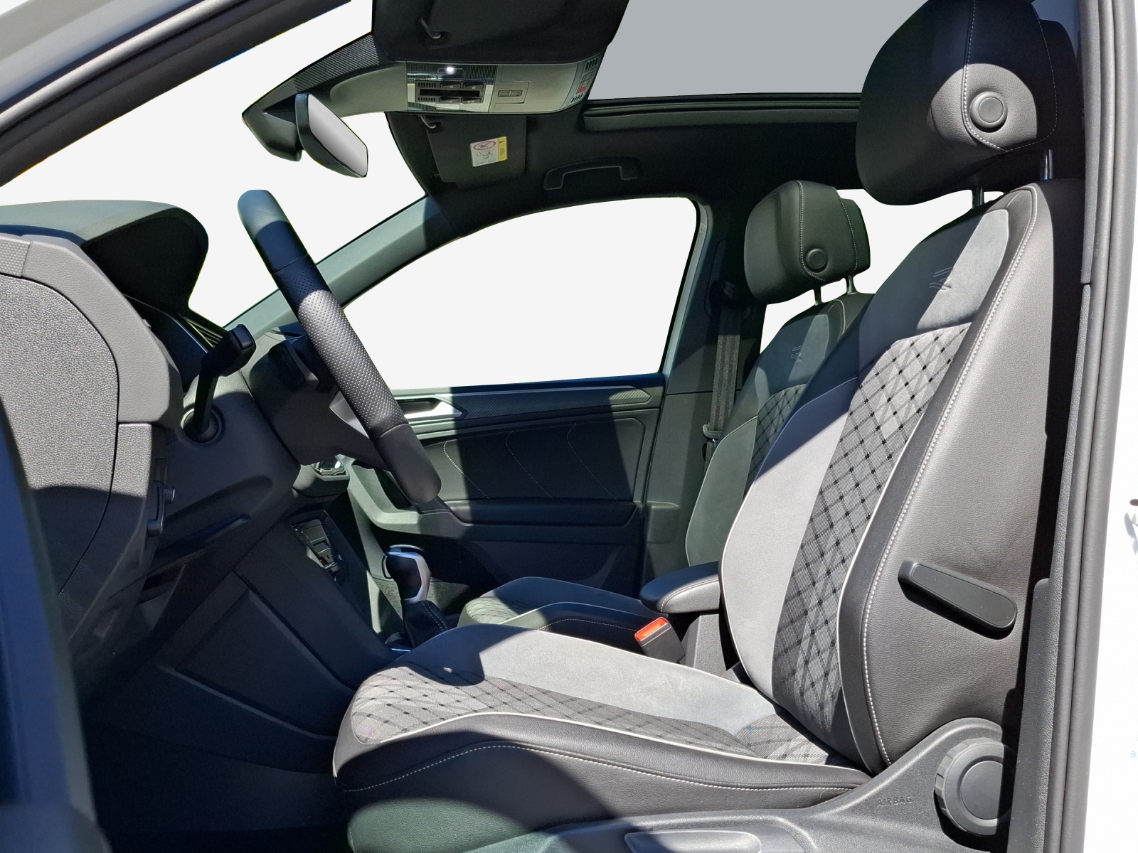 VW Tiguan 2.0TSI R-Line 4Motion DSG-image-7