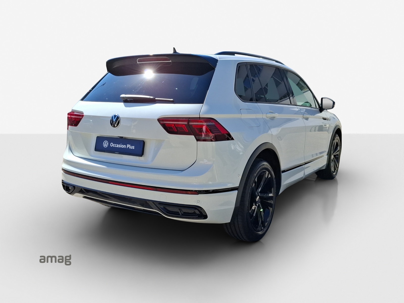 VW Tiguan 2.0TSI R-Line 4Motion DSG-image-4