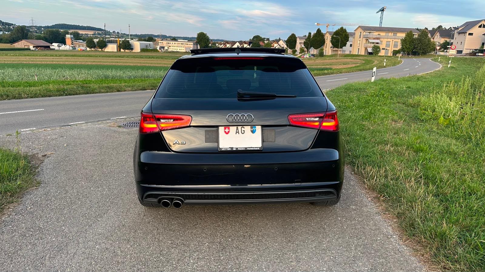 AUDI A3 2.0 TDI Attraction S-tronic-image-2