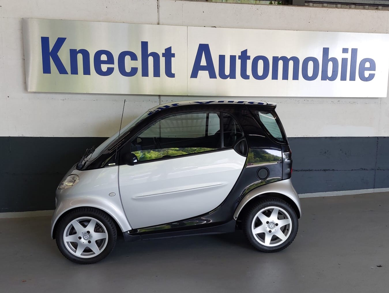 SMART fortwo pulse-image-0