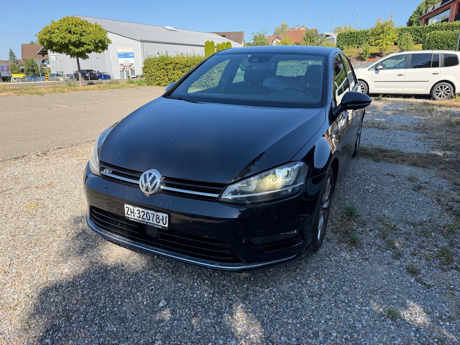 VW Golf 2.0 TDI Allstar R-Line 4Motion-image-3