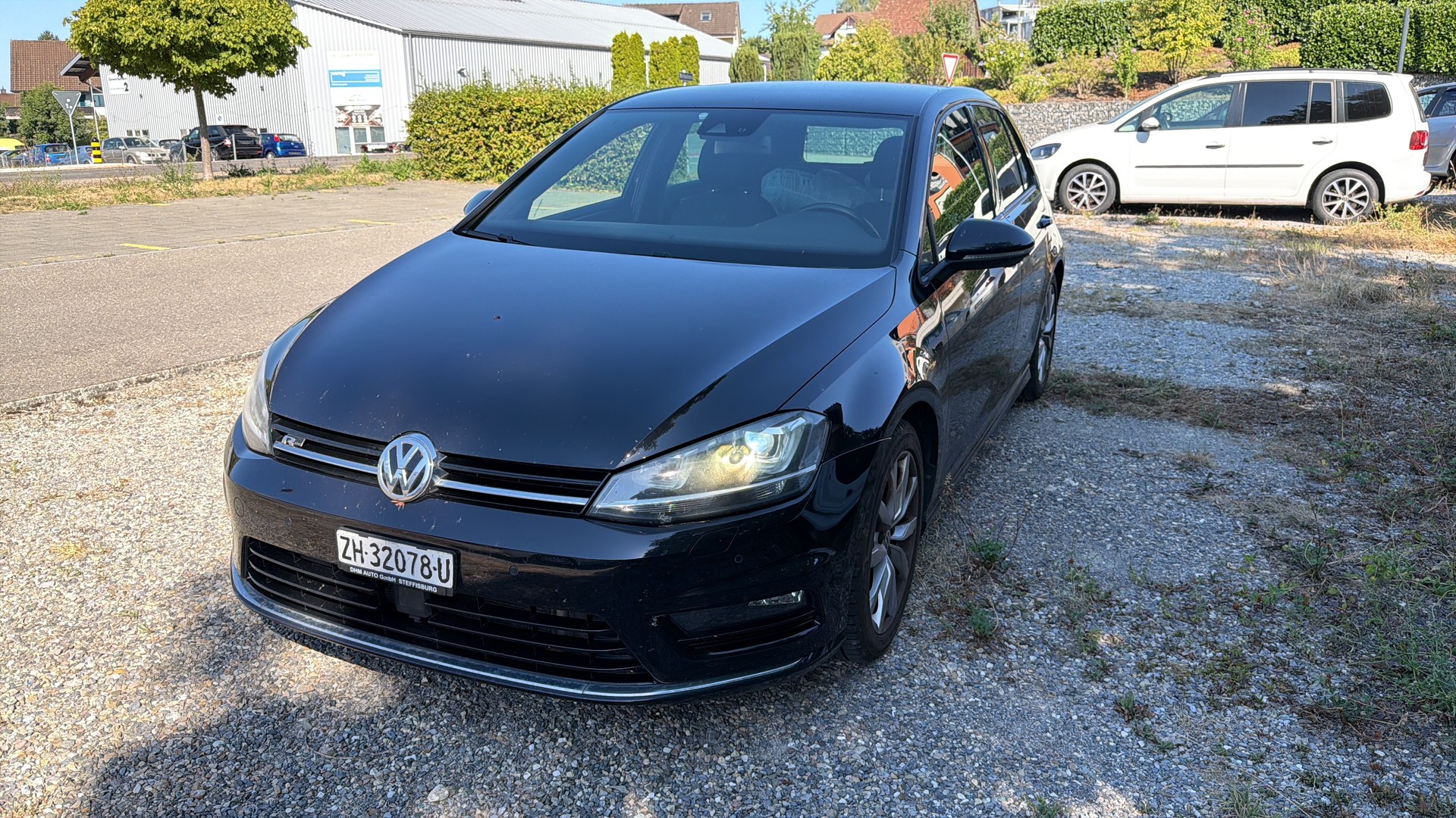 VW Golf 2.0 TDI Allstar R-Line 4Motion-image-4