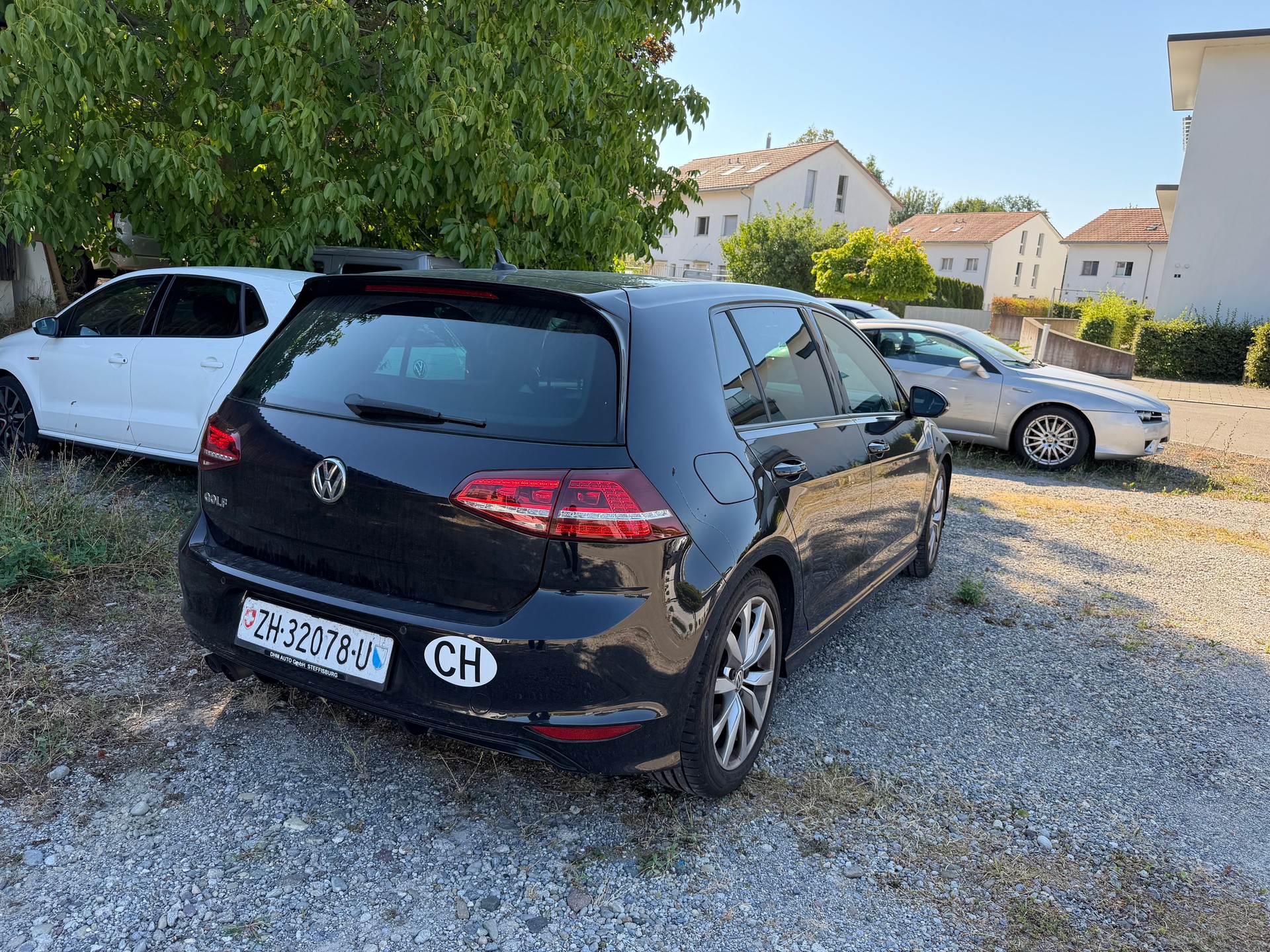 VW Golf 2.0 TDI Allstar R-Line 4Motion-image-2