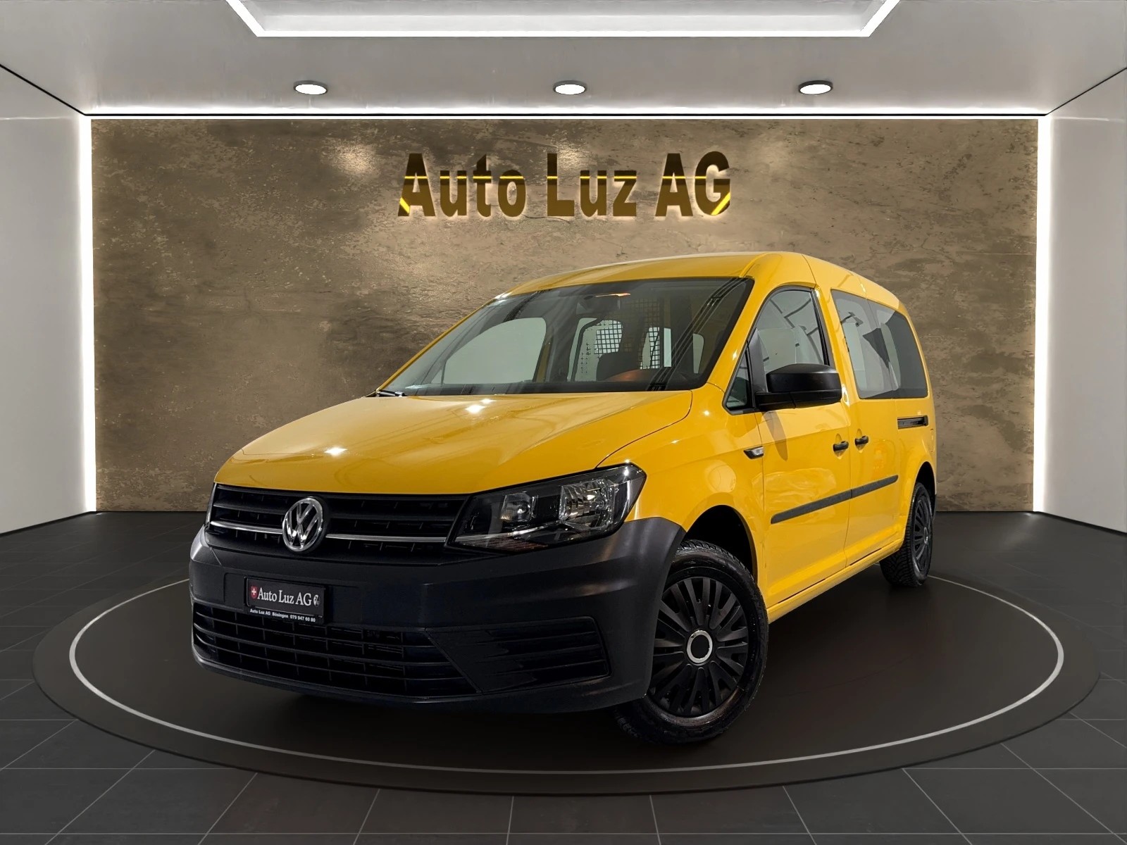 VW Caddy Maxi 2.0TDI 4Motion BlueMotion Technology-image-0