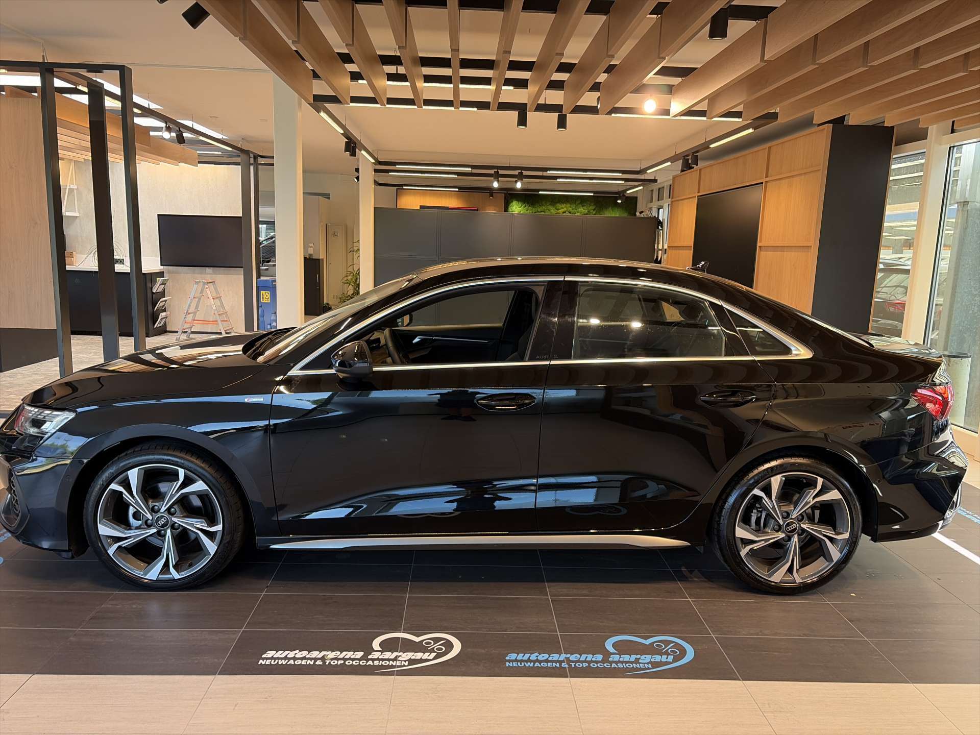 AUDI A3 Limousine 35 TFSi S-Line S-Tronic Automat-image-11
