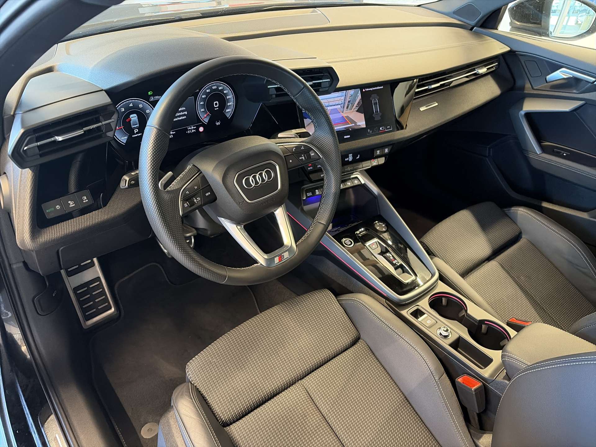 AUDI A3 Limousine 35 TFSi S-Line S-Tronic Automat-image-5