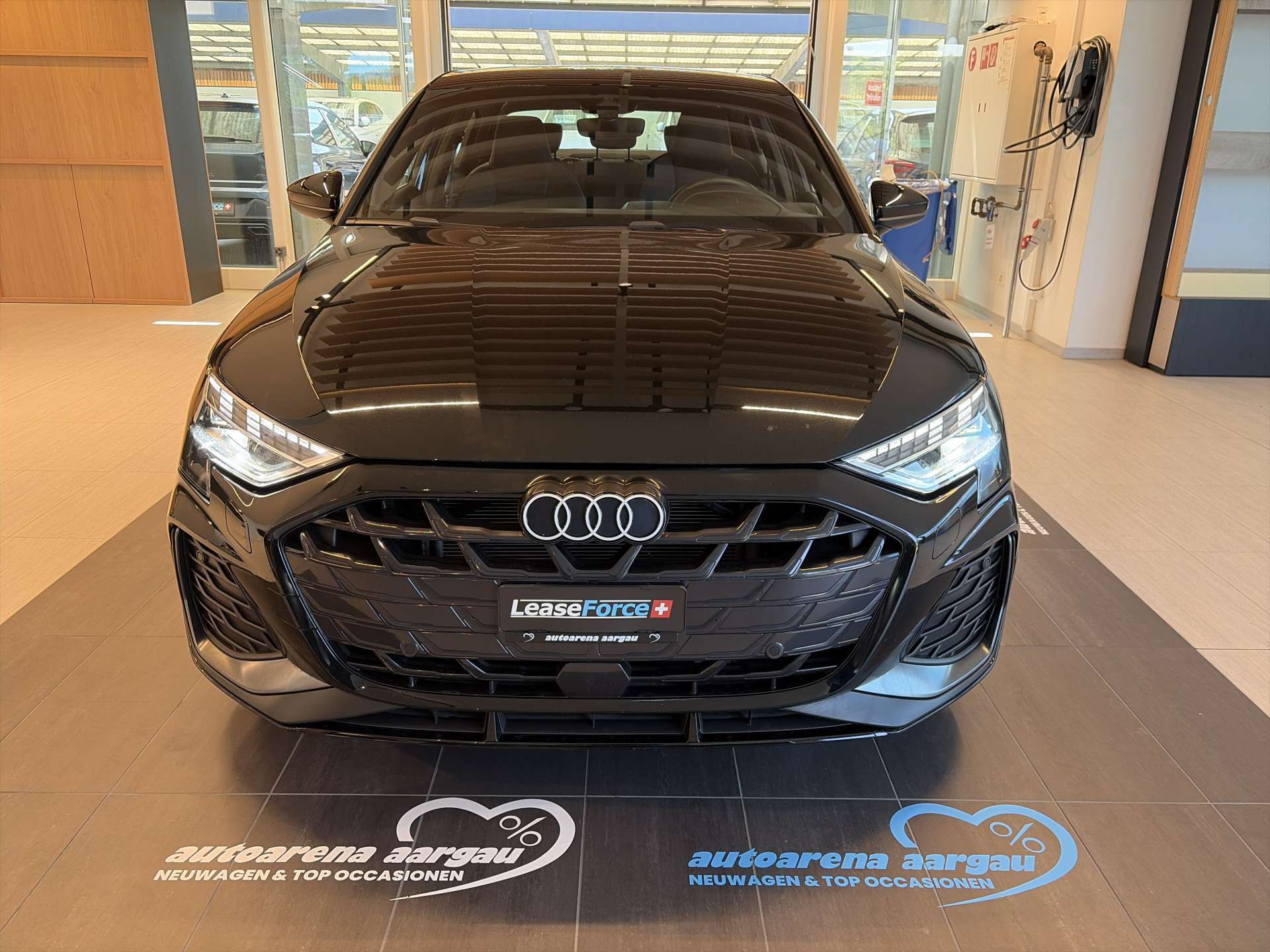 AUDI A3 Limousine 35 TFSi S-Line S-Tronic Automat-image-10