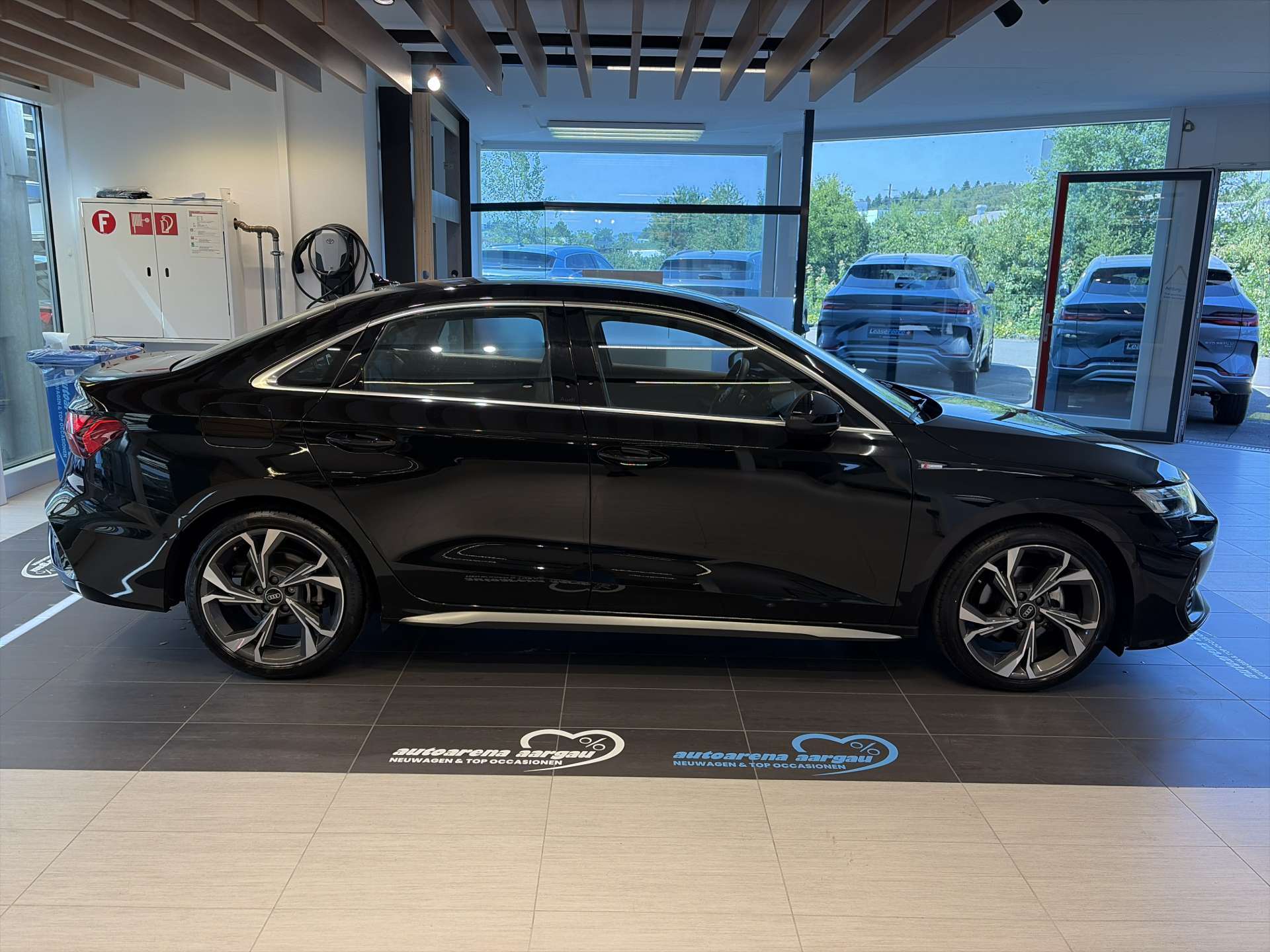 AUDI A3 Limousine 35 TFSi S-Line S-Tronic Automat-image-13