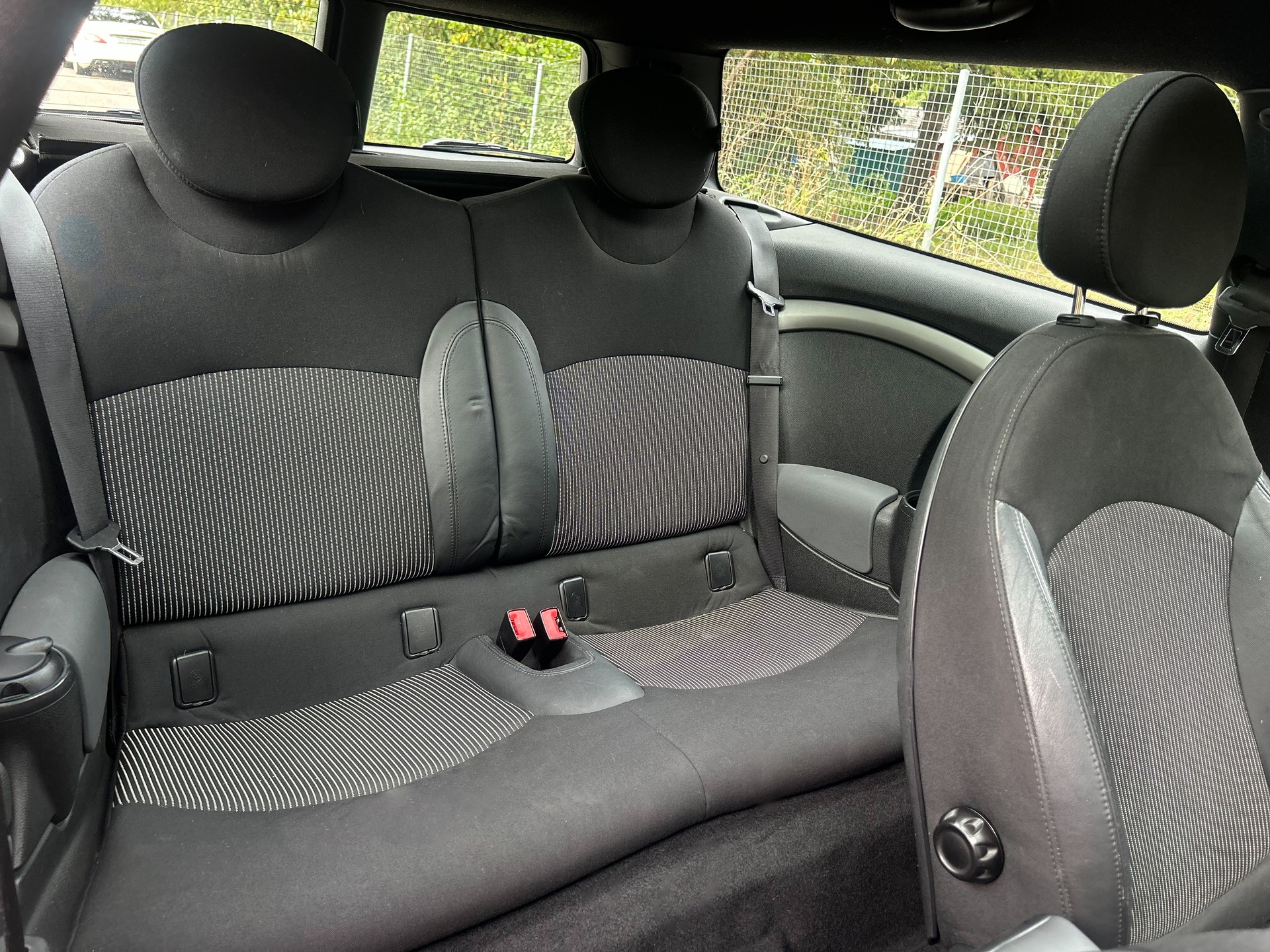 MINI Clubman Cooper-image-8