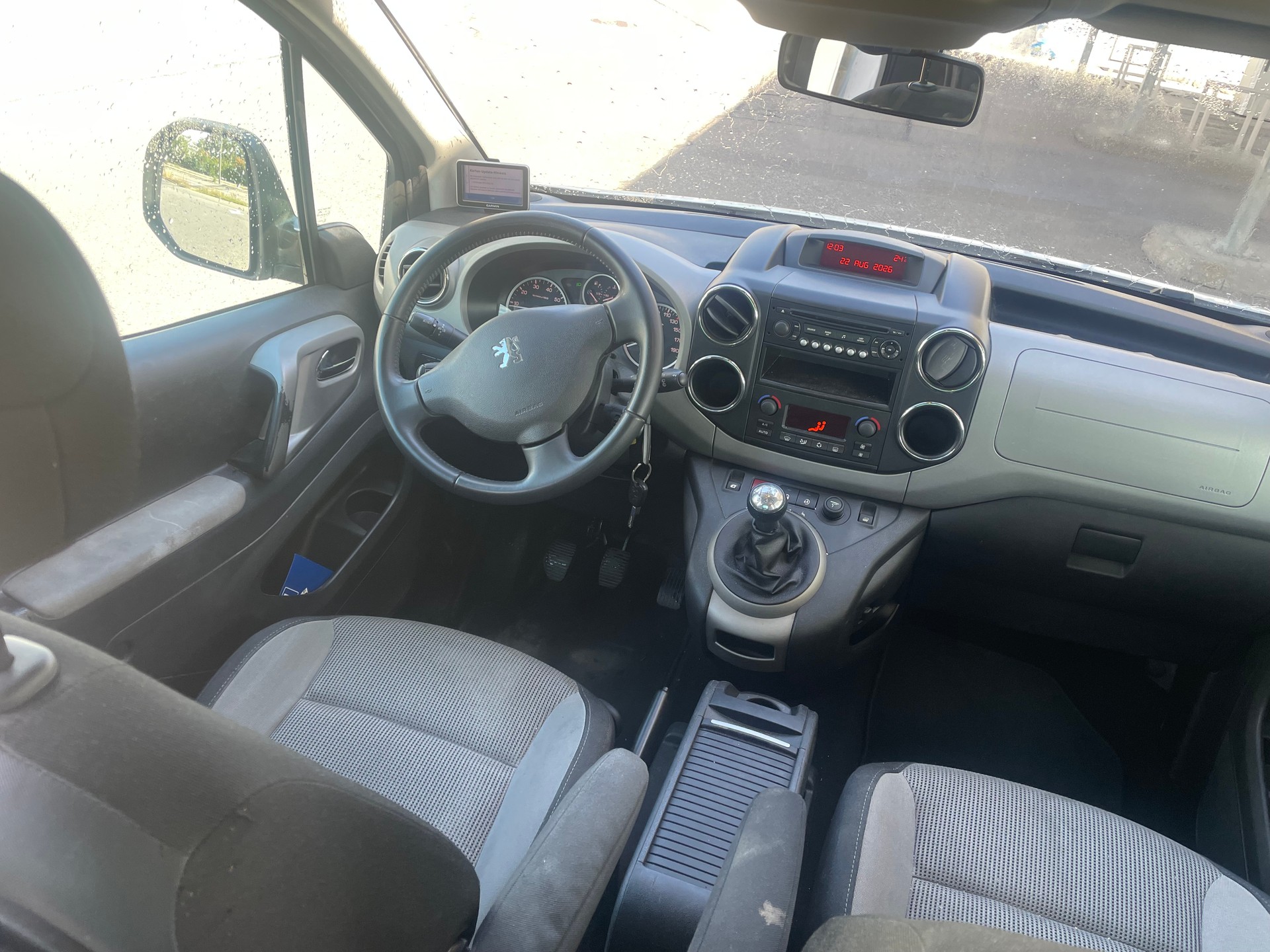 PEUGEOT Partner 1.6 Trendy Clim (Pack)-image-13