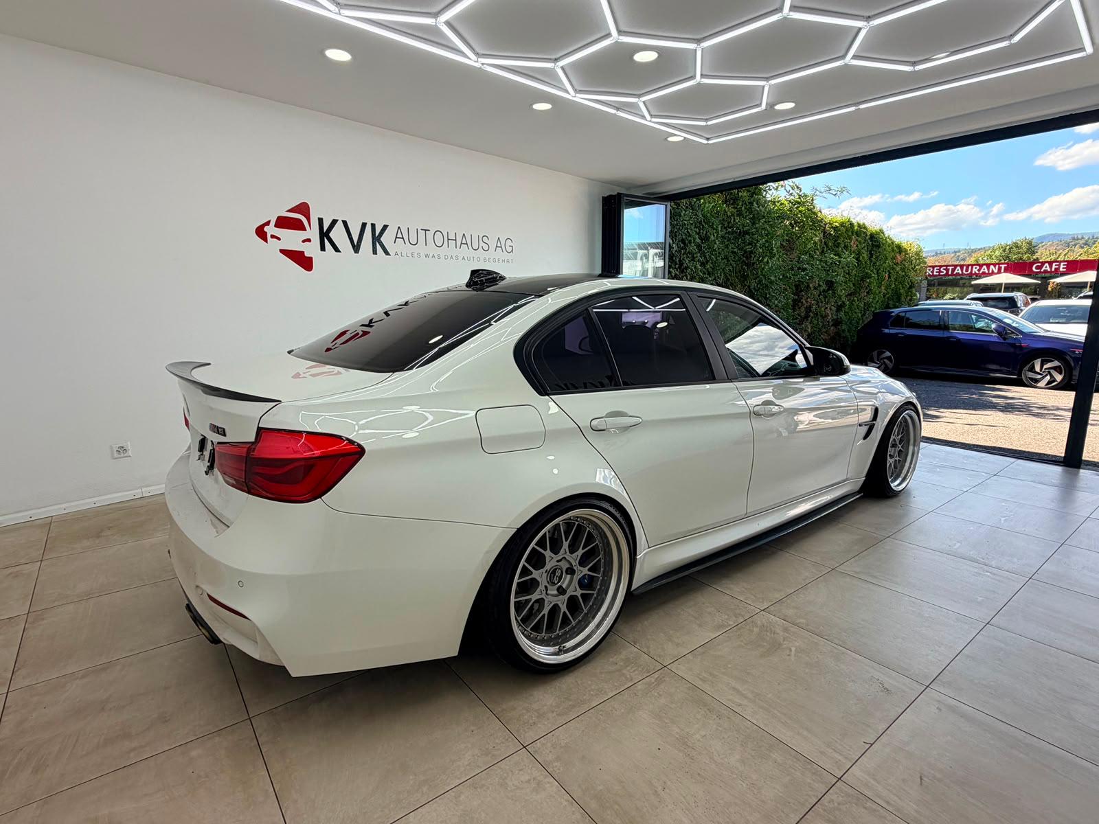 BMW M3 Drivelogic | Full Carbon | KW | Akrapovic | CH- Fahrzeug |-image-4
