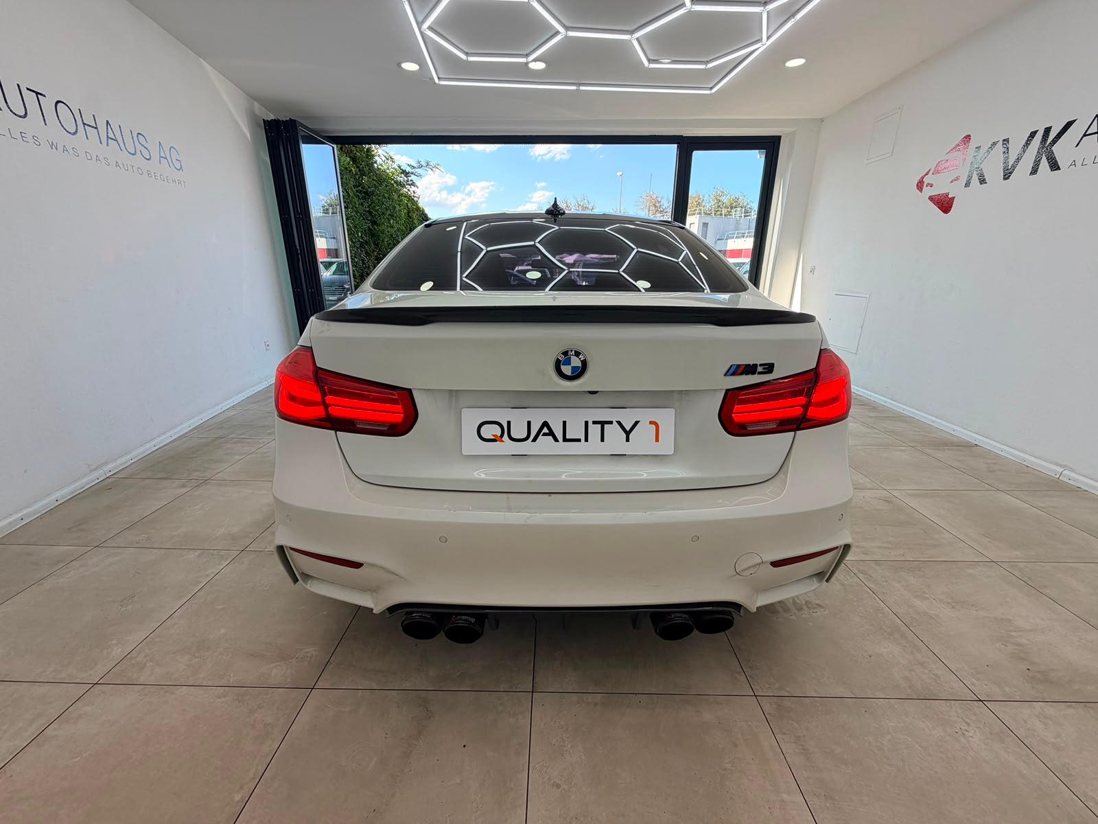 BMW M3 Drivelogic | Full Carbon | KW | Akrapovic | CH- Fahrzeug |-image-5