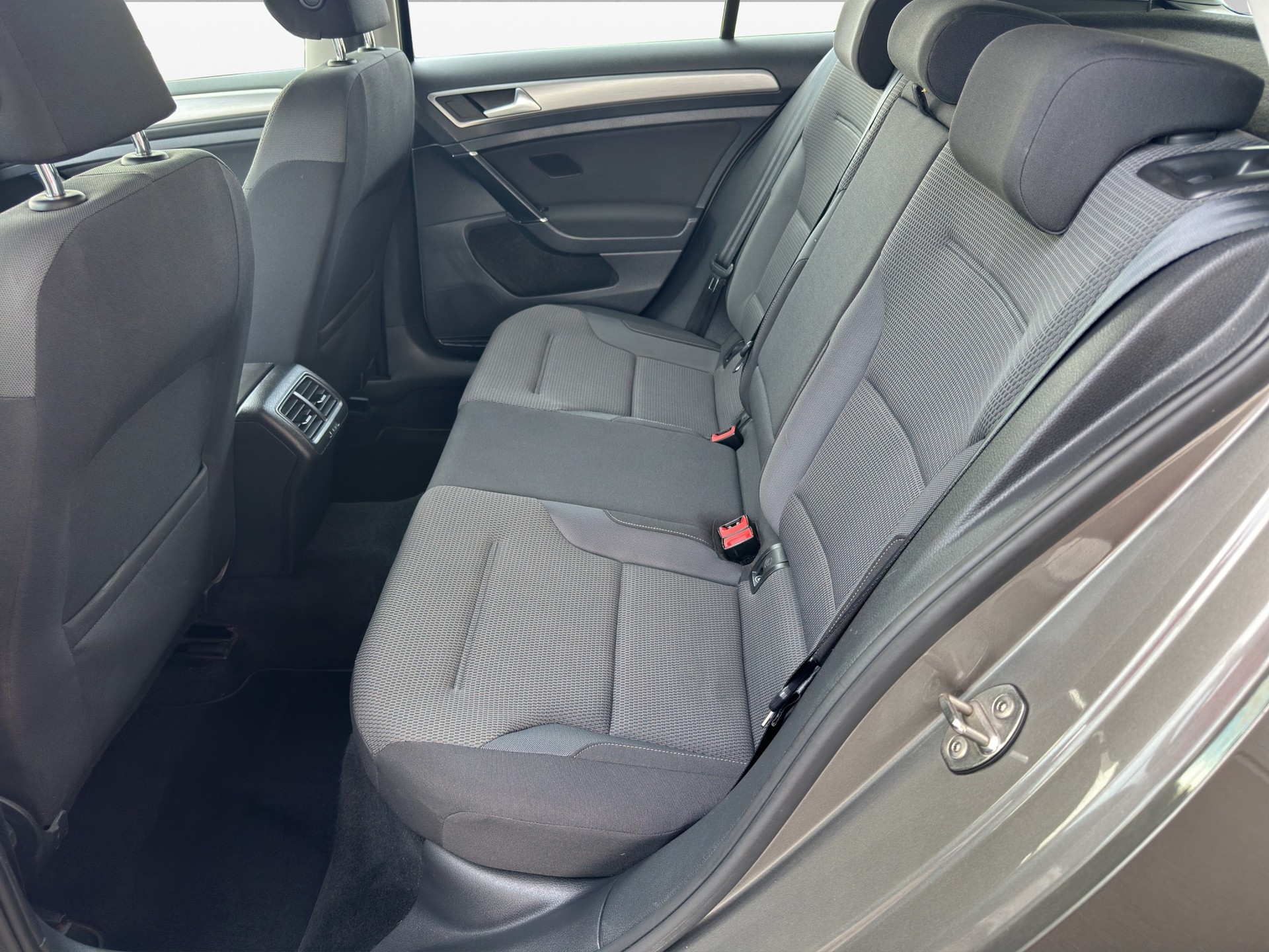VW Golf 1.4 TSI Comfortline Start-image-11