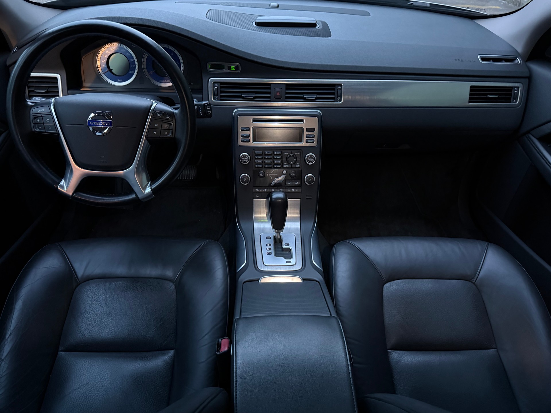 VOLVO V70 D3 Summum Geartronic-image-15