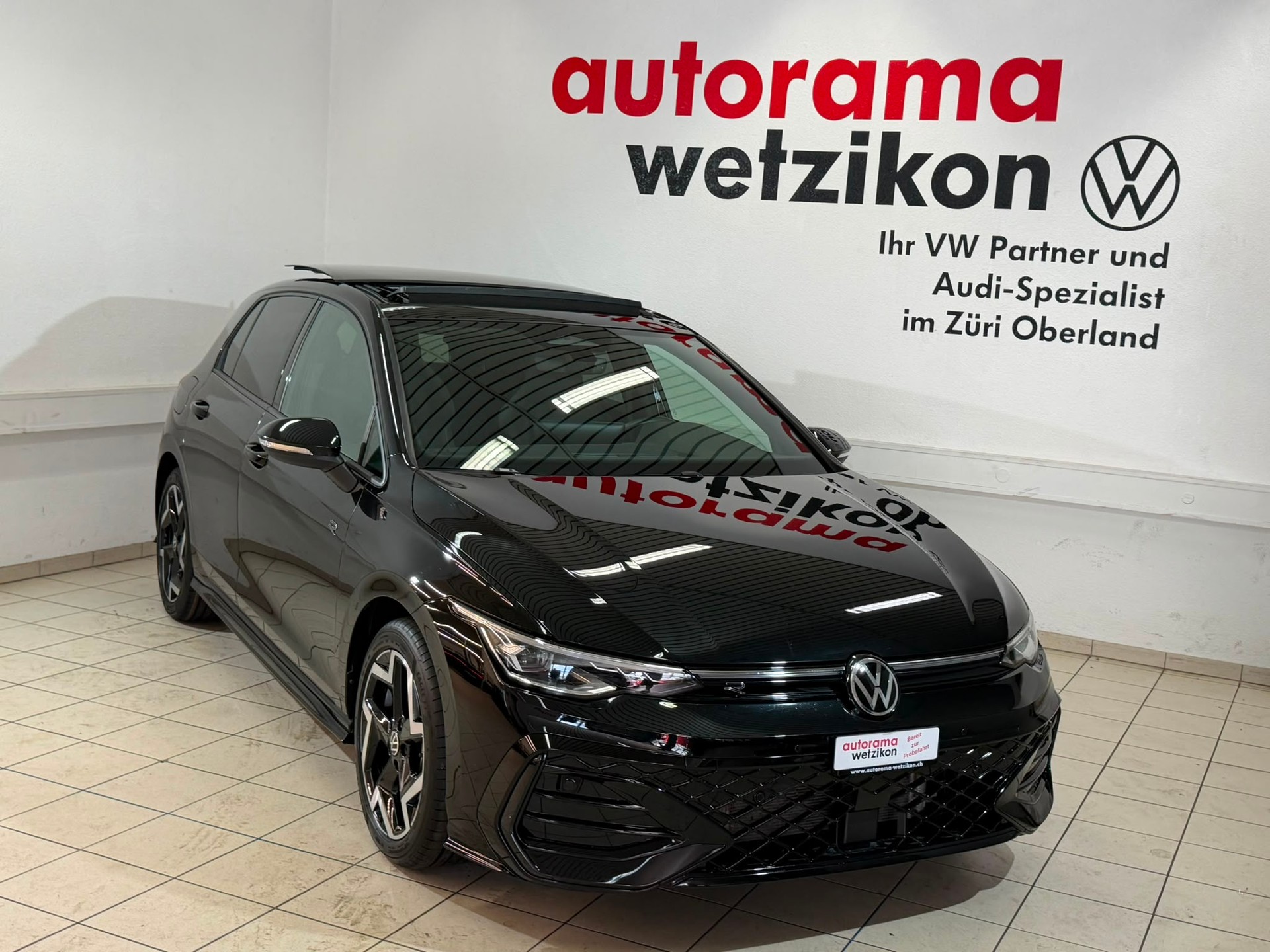 VW Golf 1.5 e TSI mHEV R-Line DSG-image-1