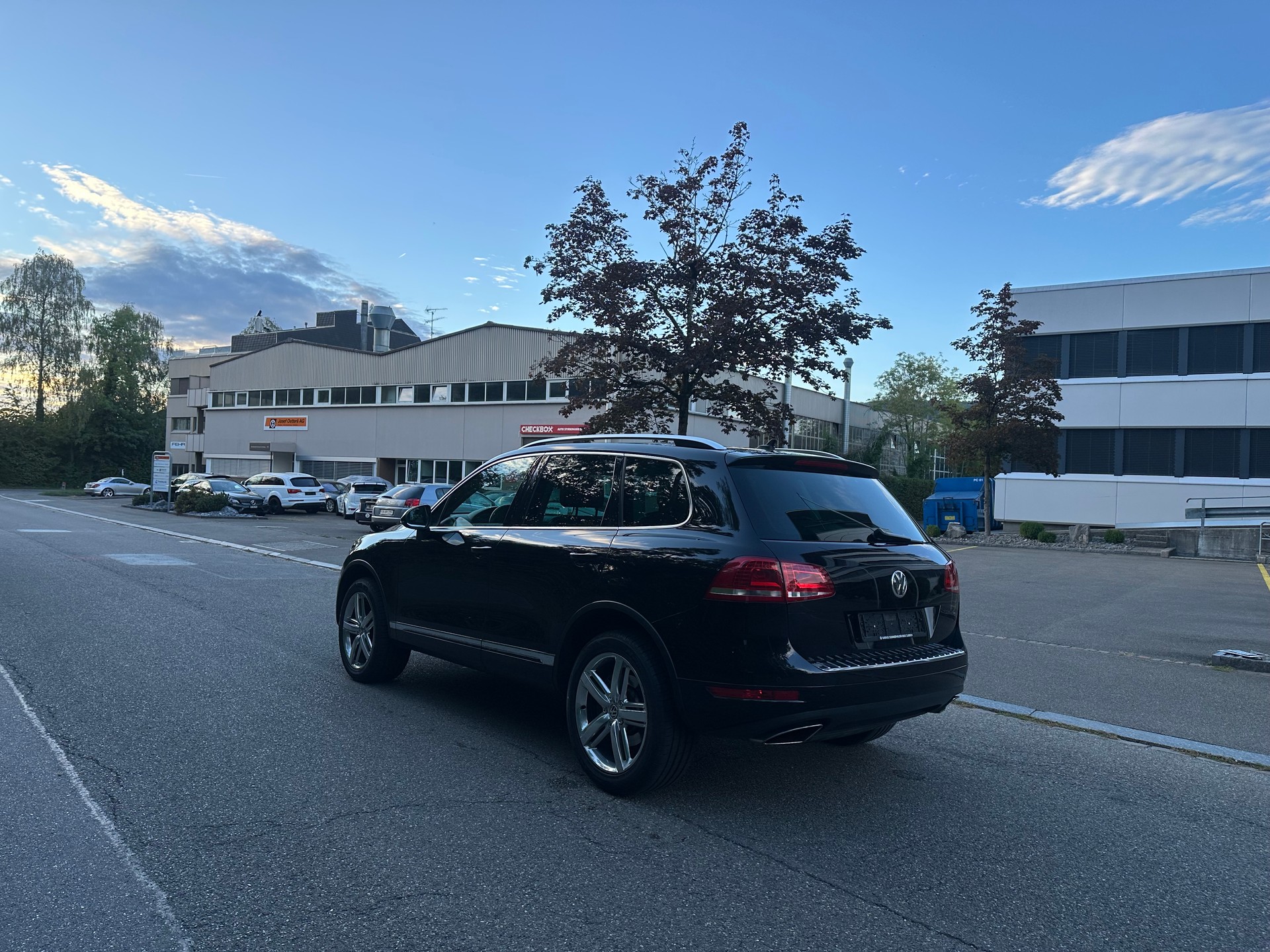 VW Touareg 3.0 TDI BlueMotion Technology Tiptronic-image-4