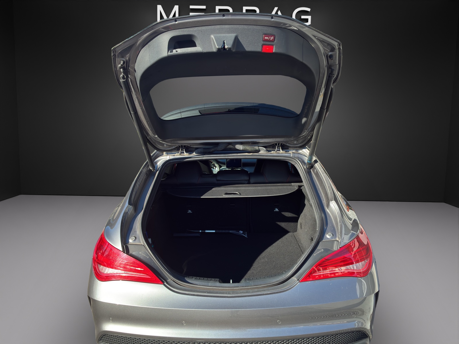MERCEDES-BENZ CLA Shooting Brake 45 AMG 4Matic Speedshift-image-6