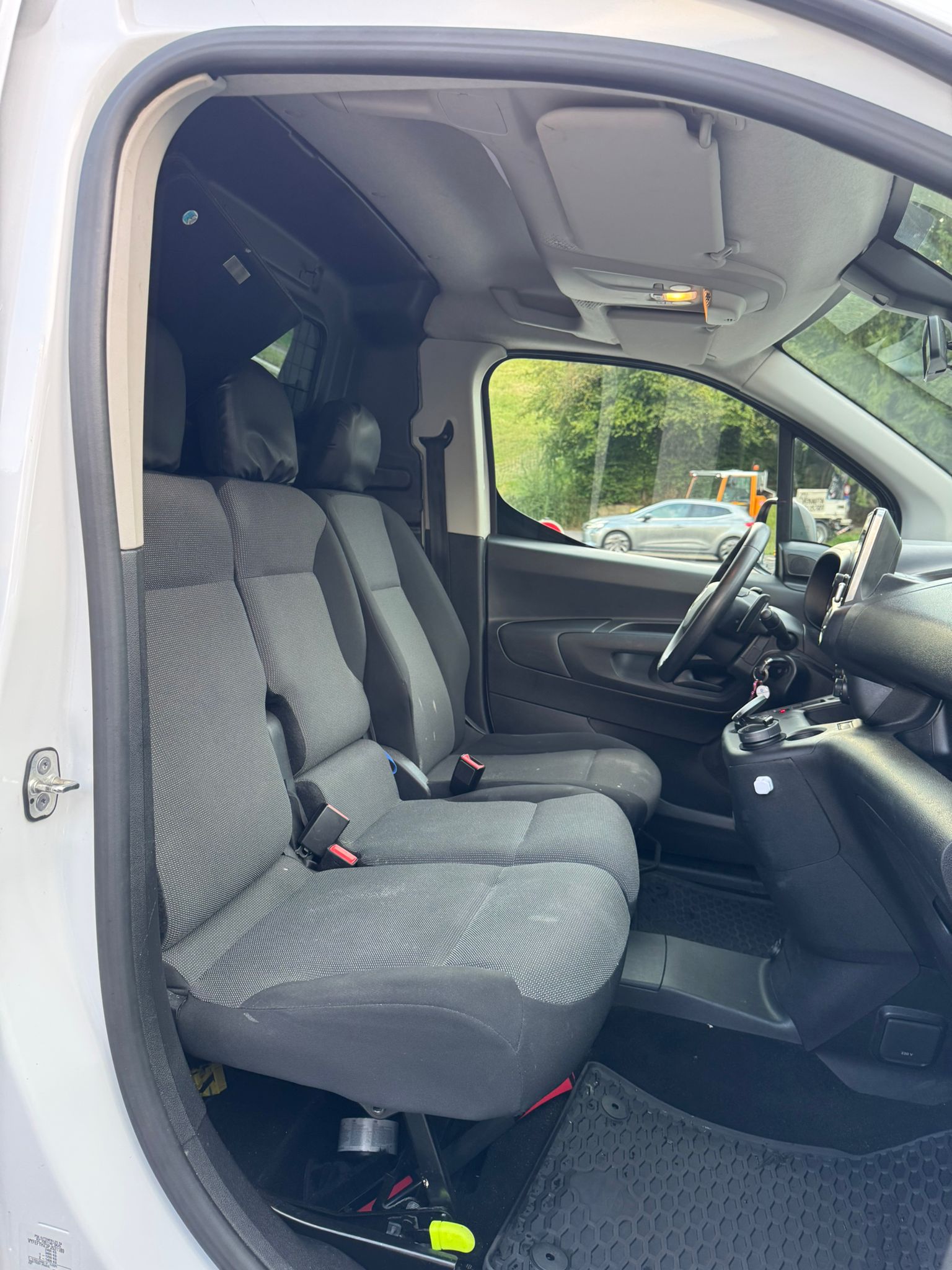 FIAT Doblo 1.5 BlueHDi L2 Crew Cab Plus-image-11