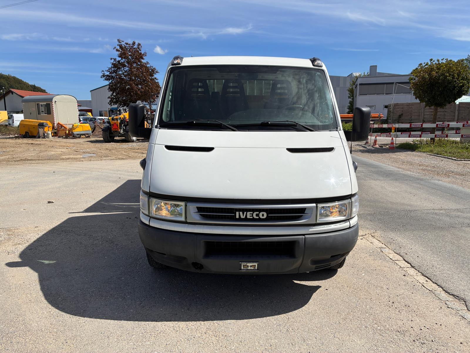 IVECO 35 C 12 D AEKA64A1B1-image-1