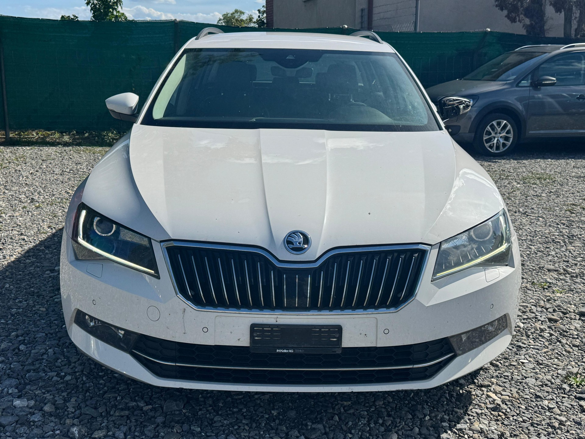 SKODA Superb Combi 2.0 TDi Ambition DSG-image-5