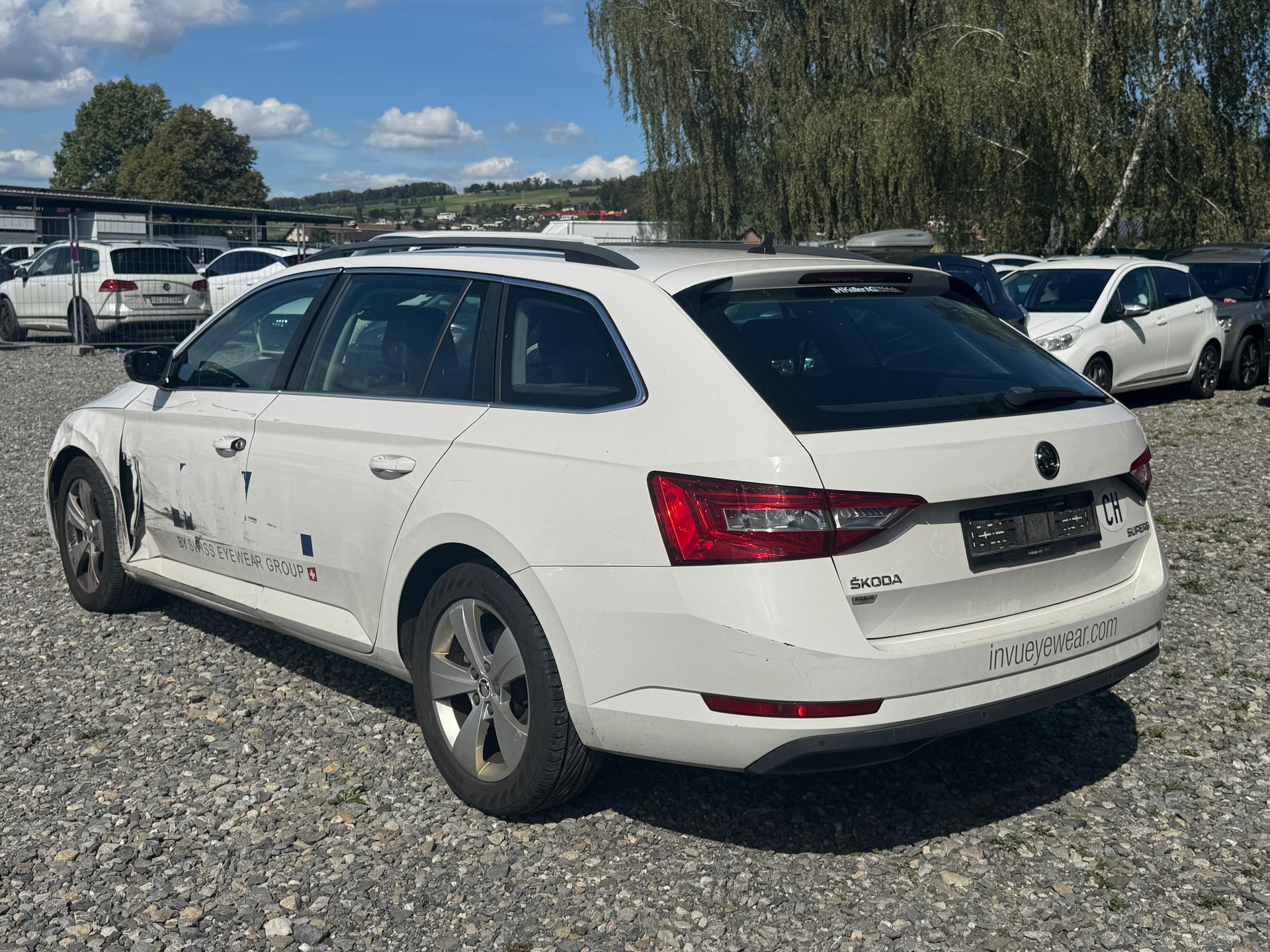 SKODA Superb Combi 2.0 TDi Ambition DSG-image-3