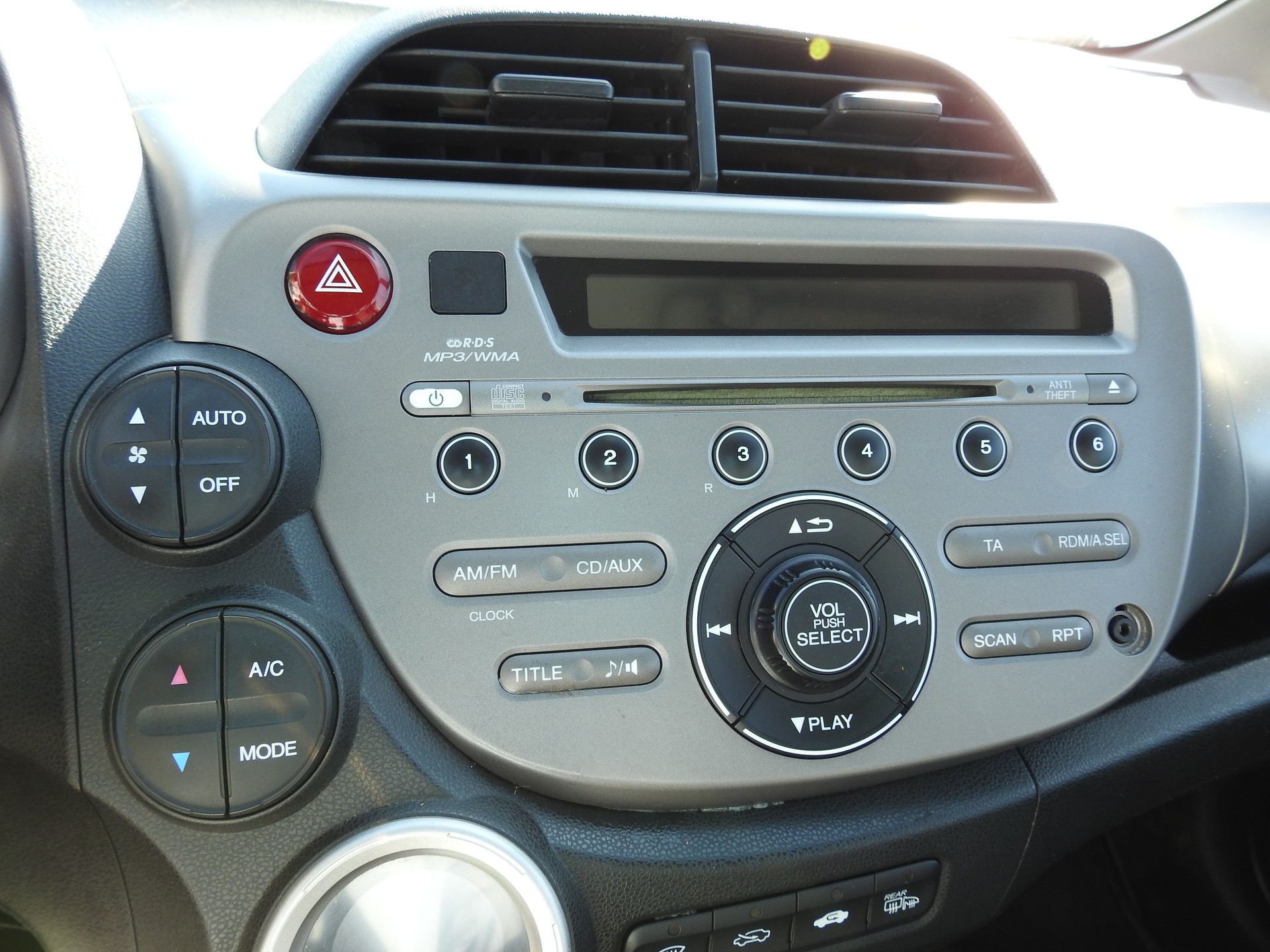 HONDA Jazz 1.4i Exclusive-image-20