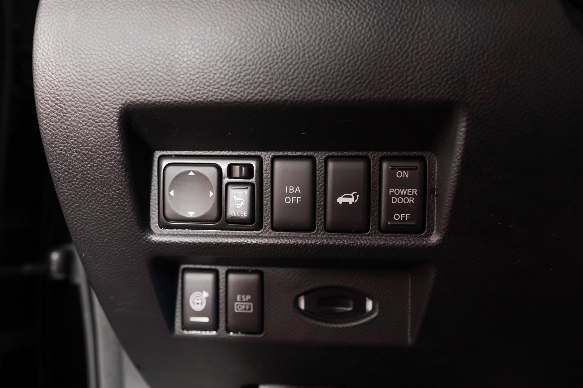 INFINITI FX50 S Premium AWD Automatic-image-21