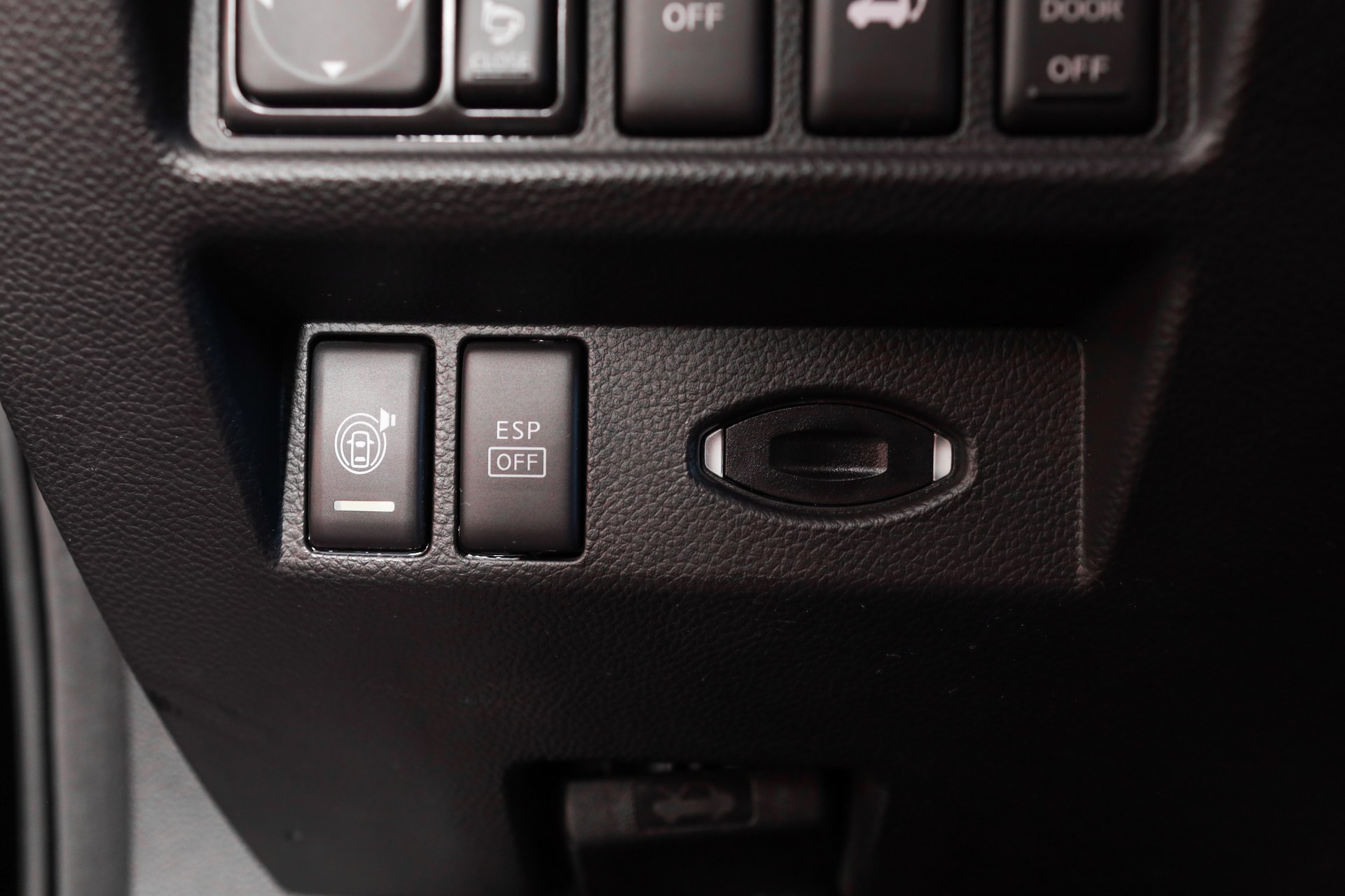 INFINITI FX50 S Premium AWD Automatic-image-22