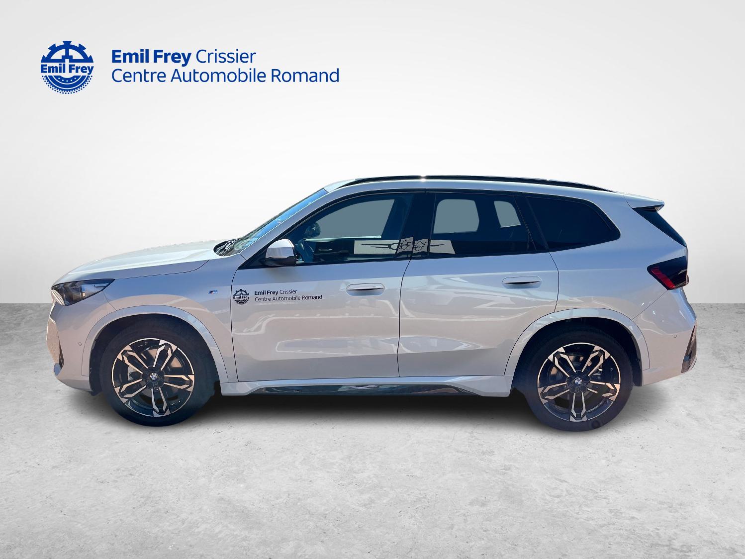 BMW X1 23i xDrive-image-1