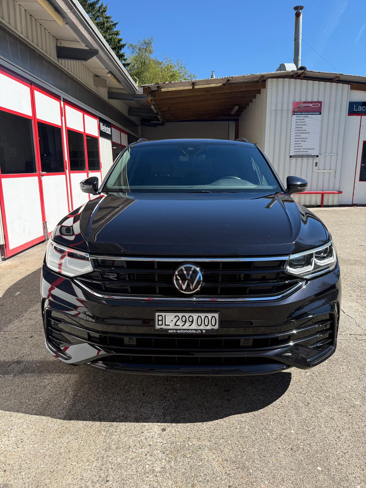 VW Tiguan 2.0TSI R-Line 4Motion DSG-image-1