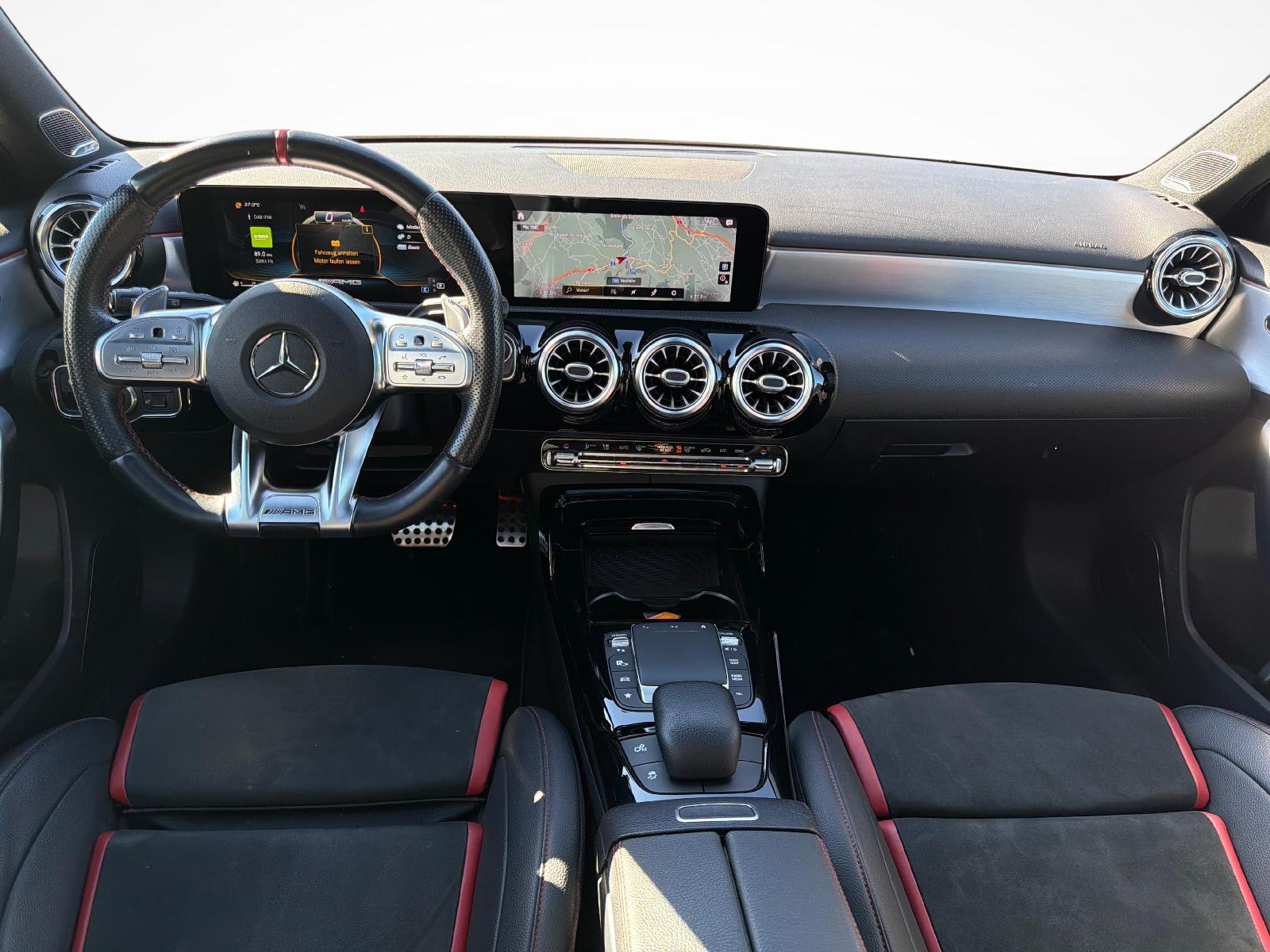 MERCEDES-BENZ A 35 AMG 4matic-image-4