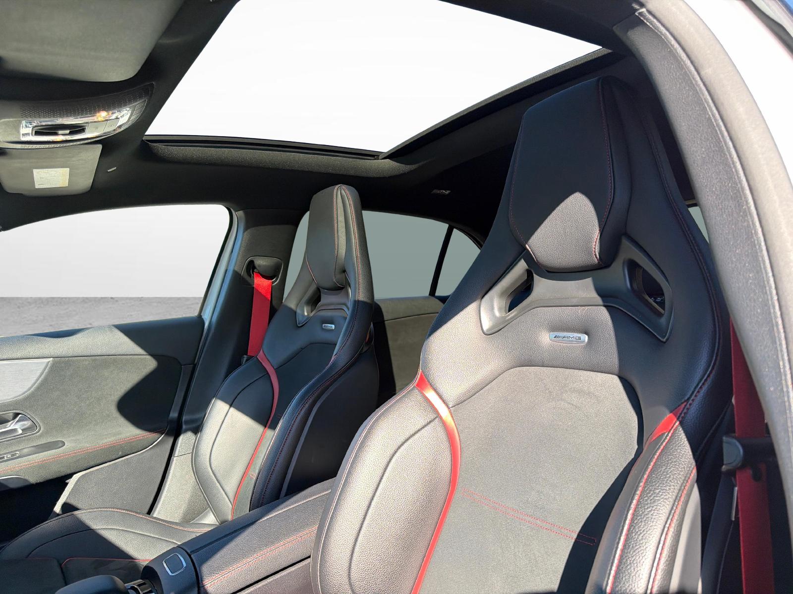 MERCEDES-BENZ A 35 AMG 4matic-image-9
