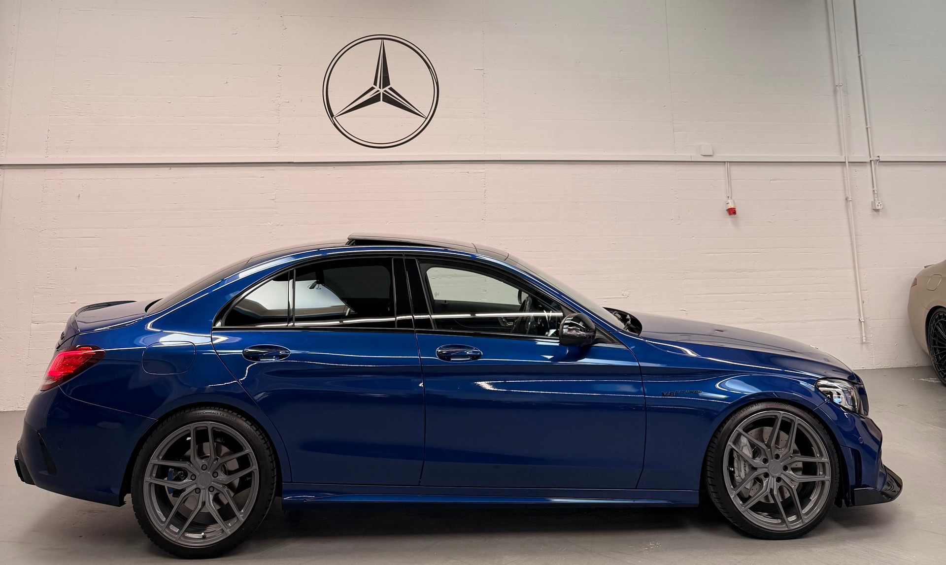 MERCEDES-BENZ C 43 AMG 4Matic Speedshift TCT 9G-image-3