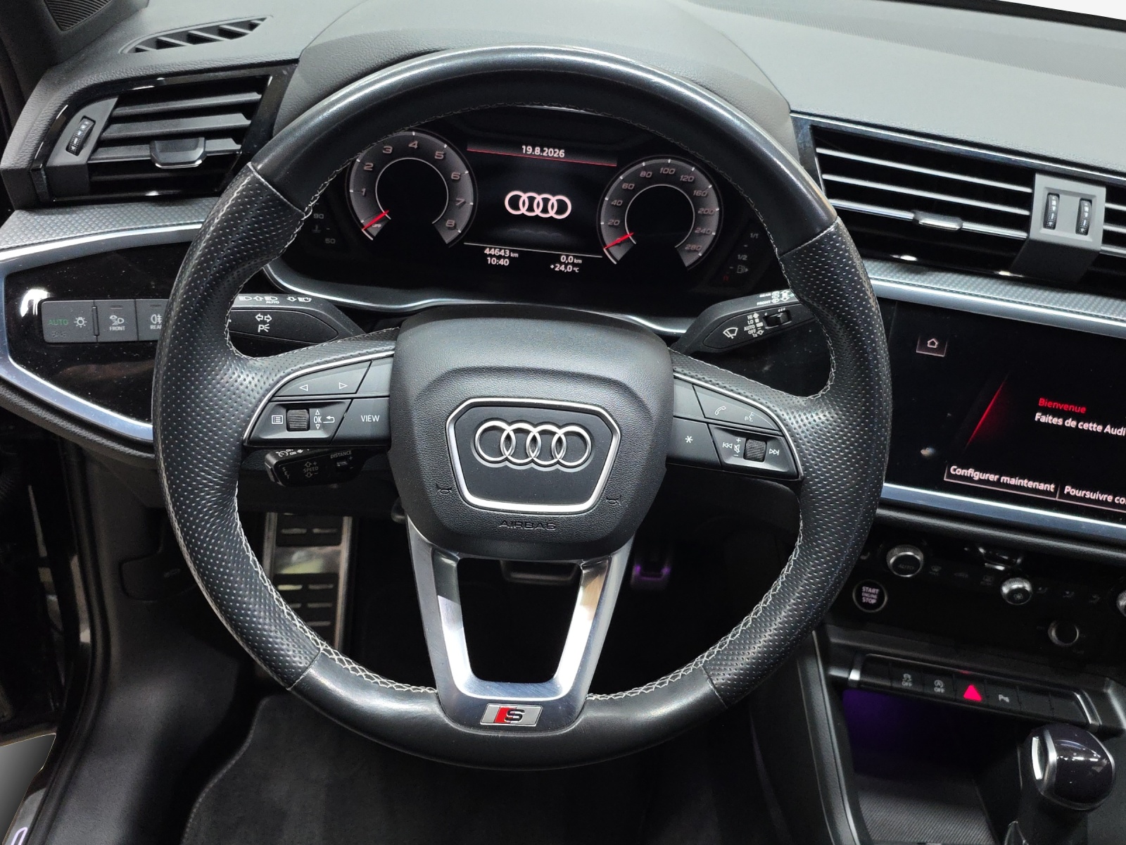 AUDI Q3 35 TFSI S line Attraction S-tronic-image-9