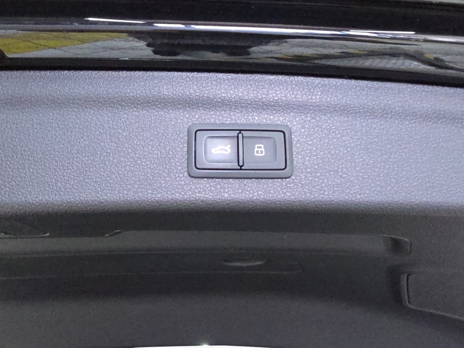 AUDI Q3 35 TFSI S line Attraction S-tronic-image-15