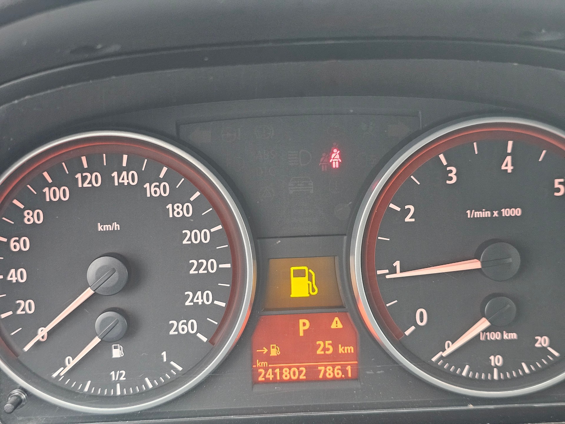 BMW 325xi Touring more4you-image-9