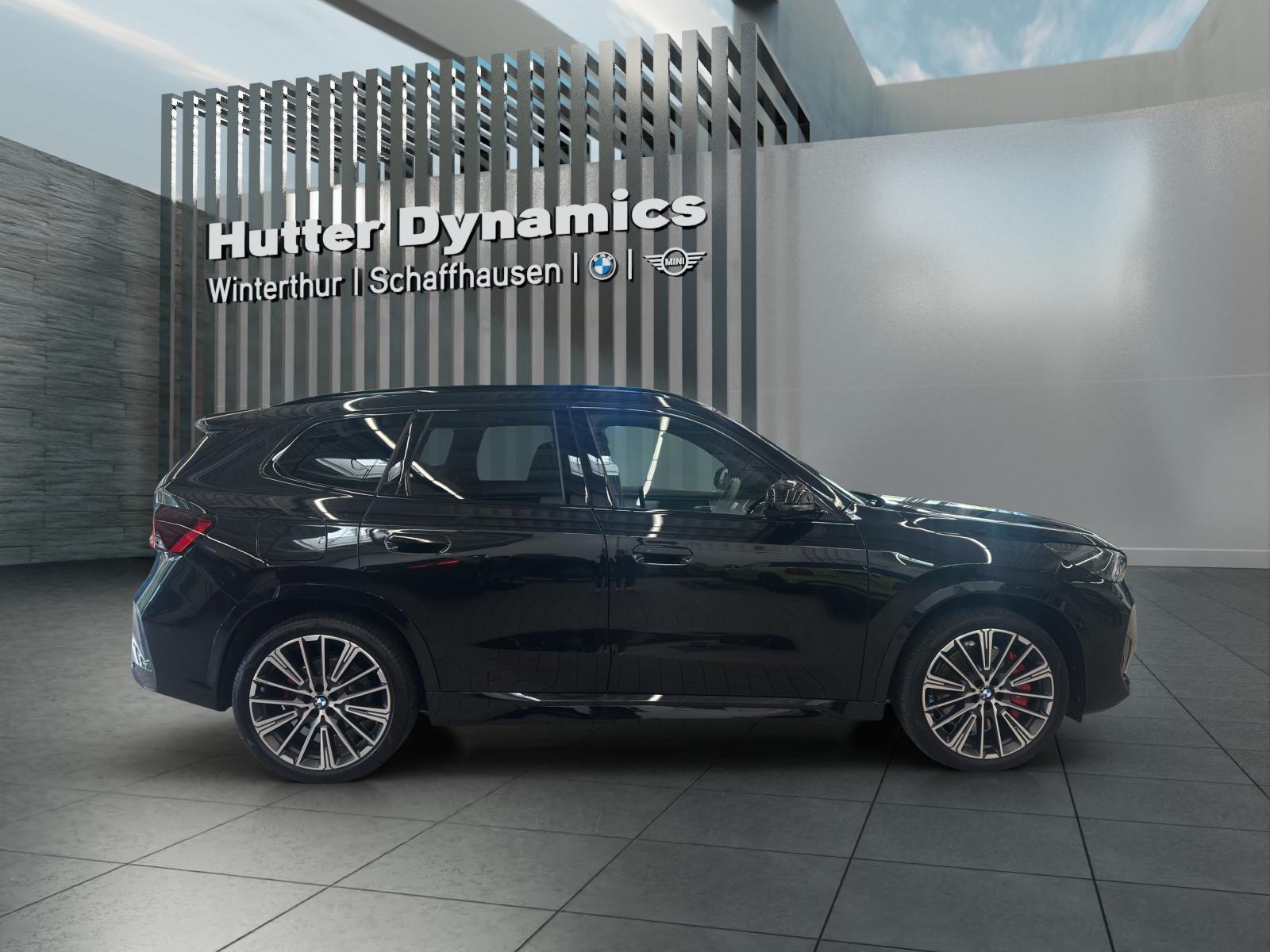BMW iX1 30 xDrive M Sportpaket Pro-image-4