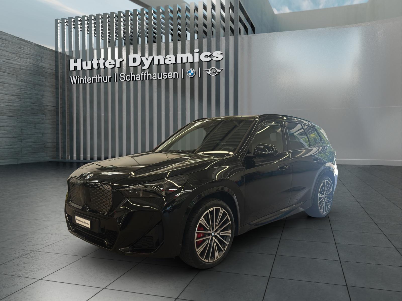 BMW iX1 30 xDrive M Sportpaket Pro-image-0