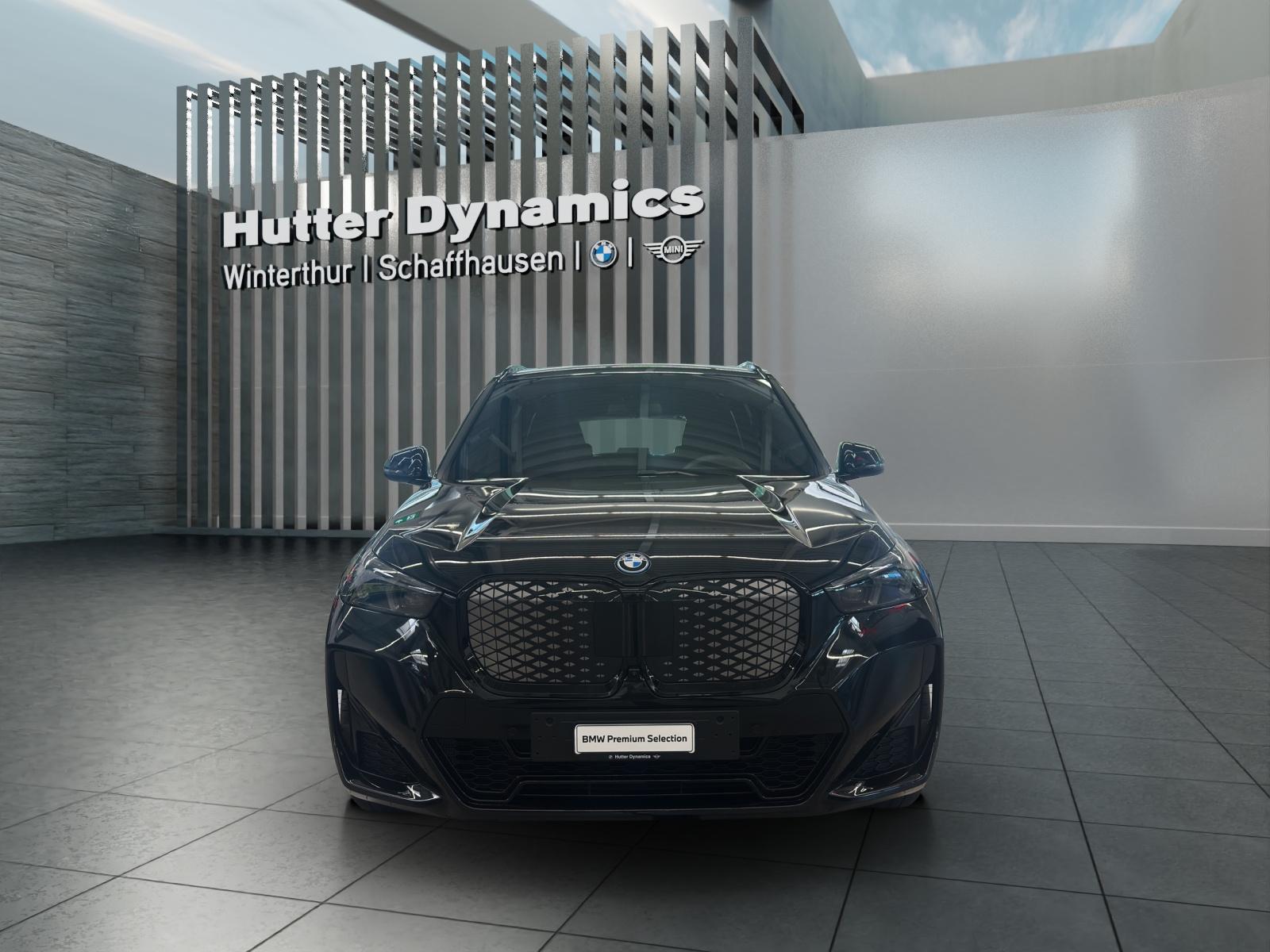 BMW iX1 30 xDrive M Sportpaket Pro-image-2