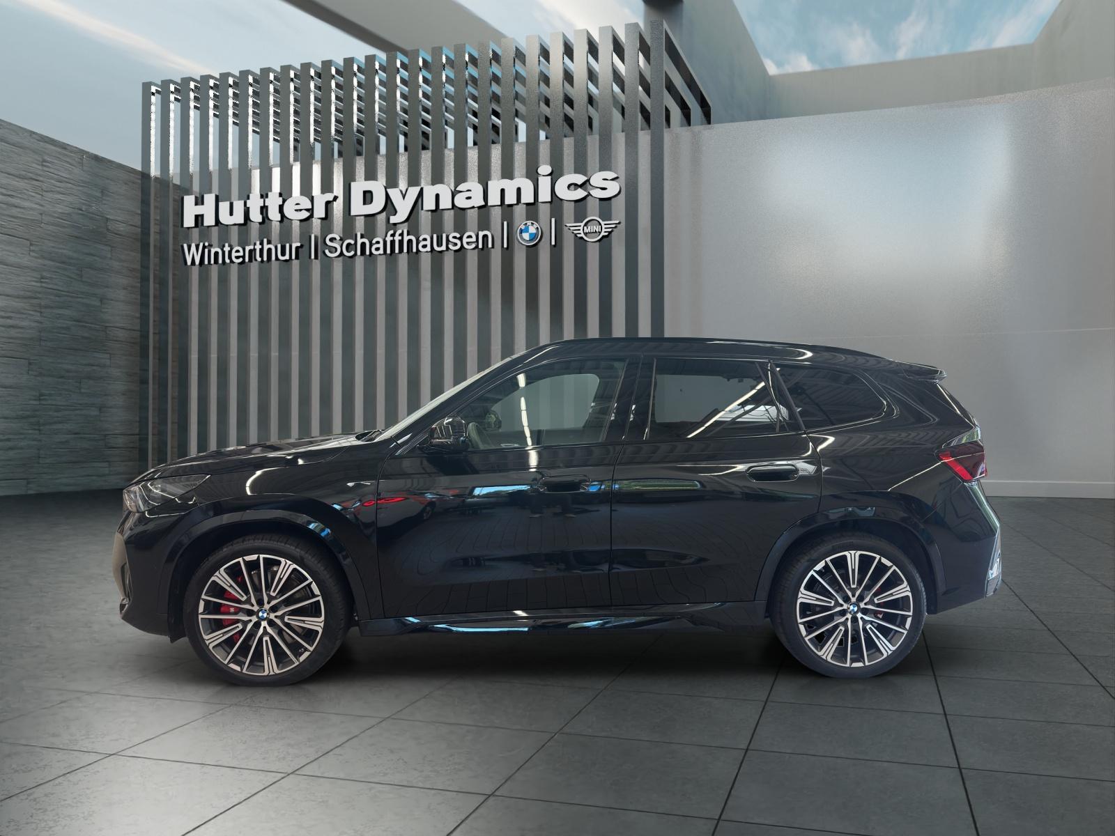 BMW iX1 30 xDrive M Sportpaket Pro-image-8