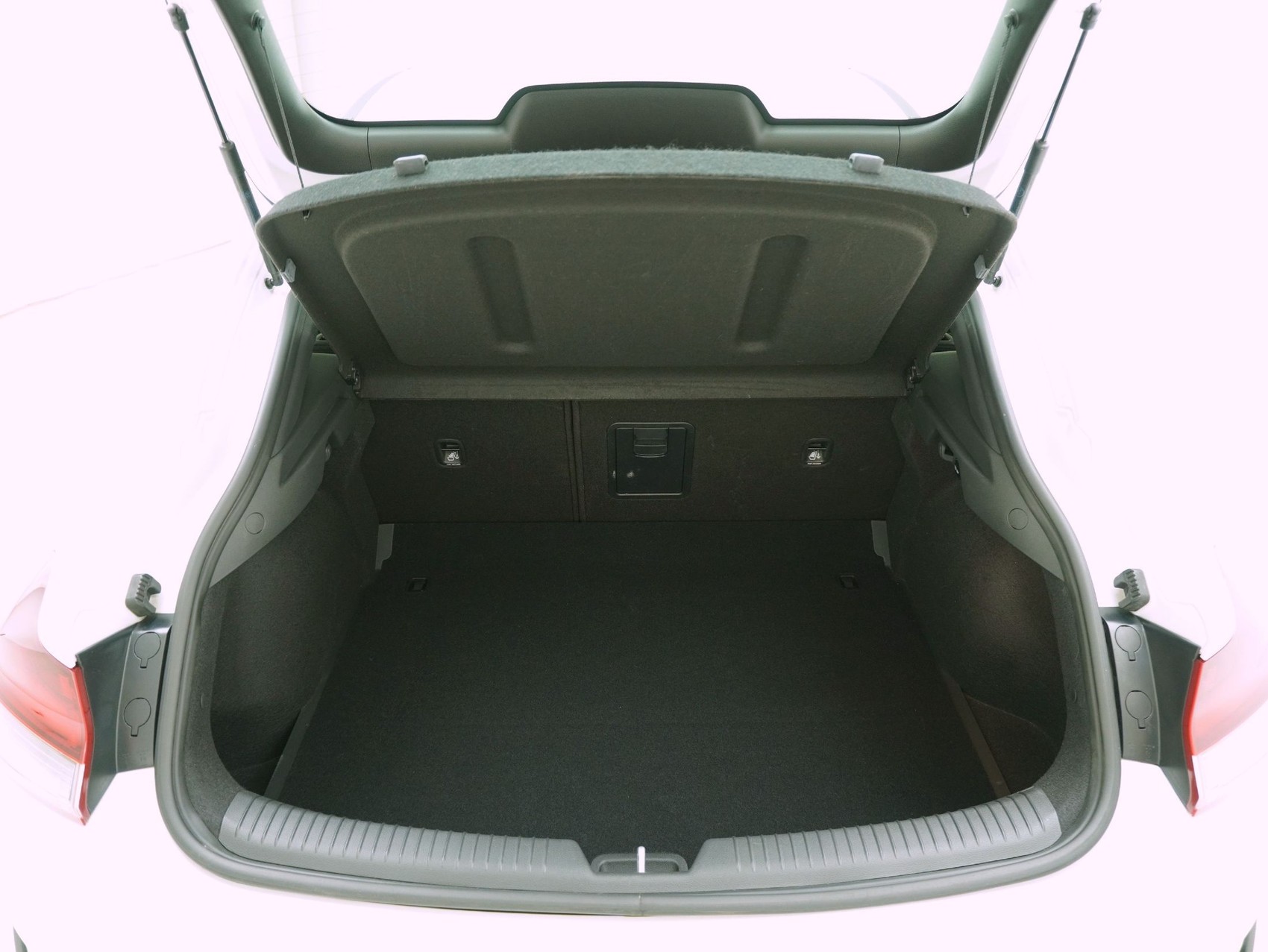 HYUNDAI i30 1.5 T-GDi N-Line-image-11