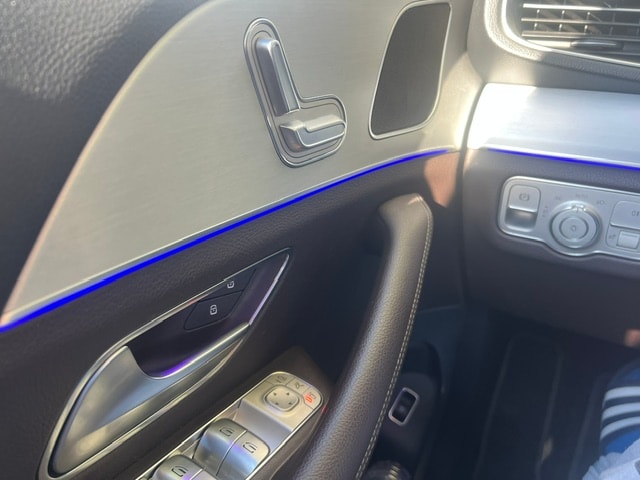 MERCEDES-BENZ GLE 300 d 4Matic AMG Line 9G-Tronic-image-7