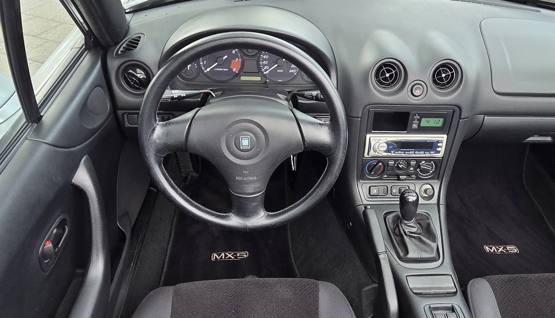 MAZDA MX-5 1.8i-16 Youngster-image-10