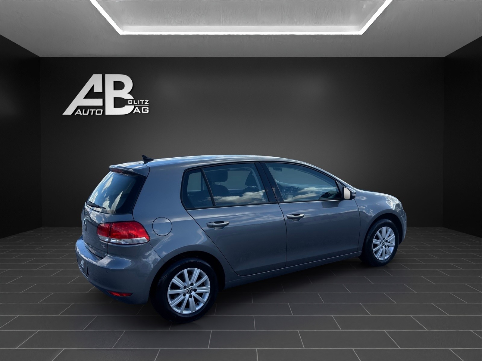 VW Golf 1.4 TSI Team DSG-image-4