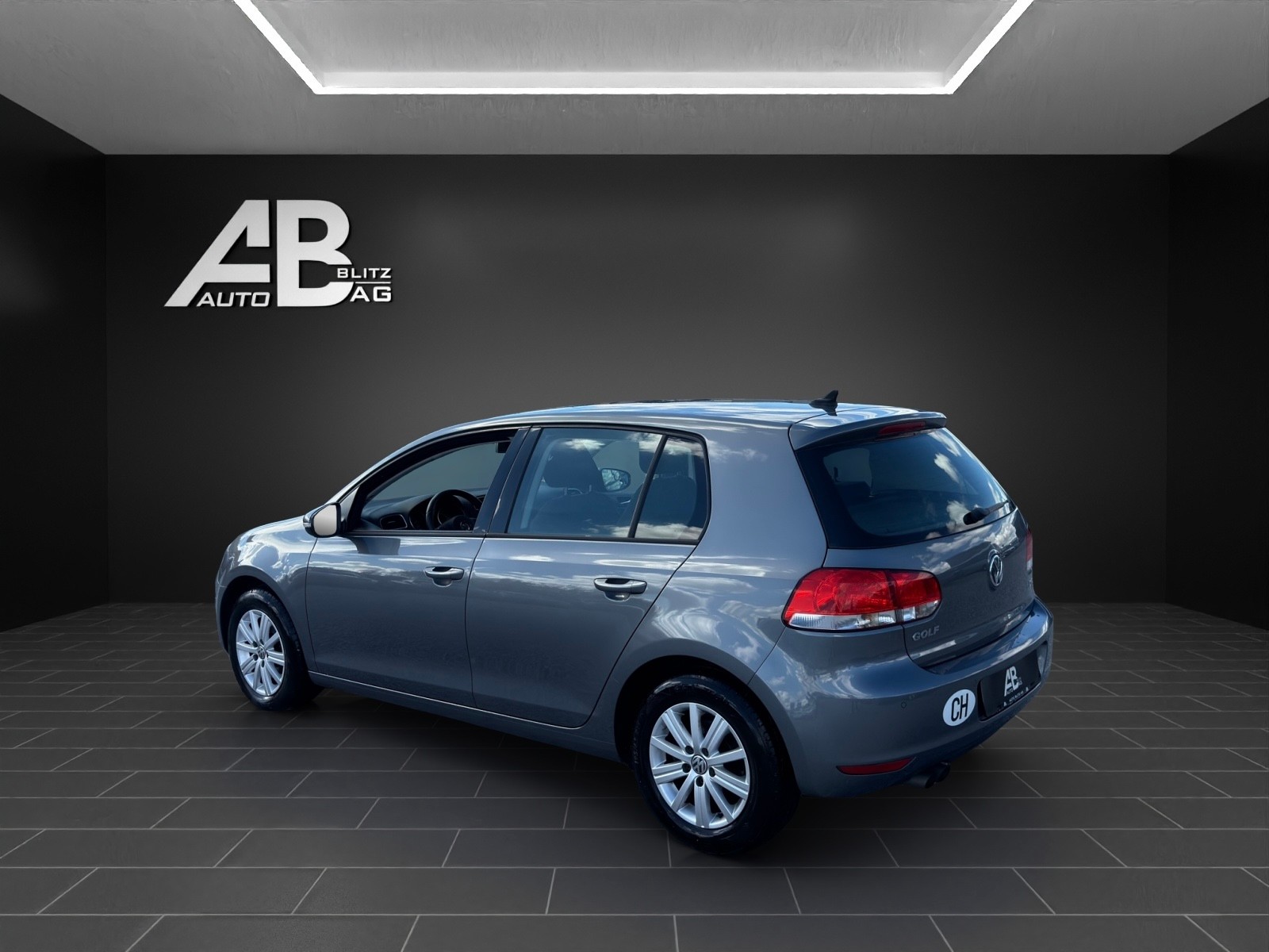 VW Golf 1.4 TSI Team DSG-image-2