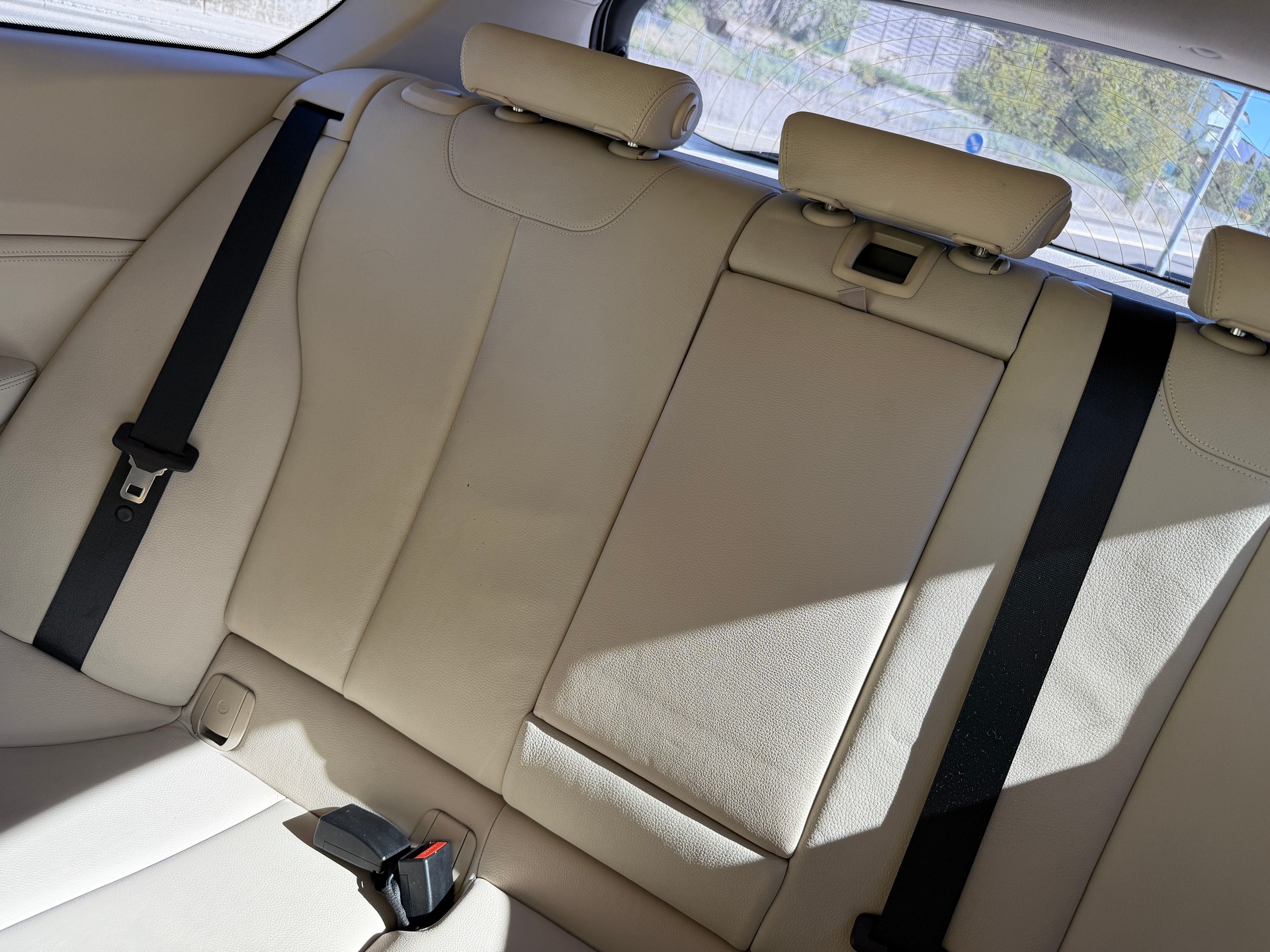 BMW 1er Reihe F21 116i-image-5